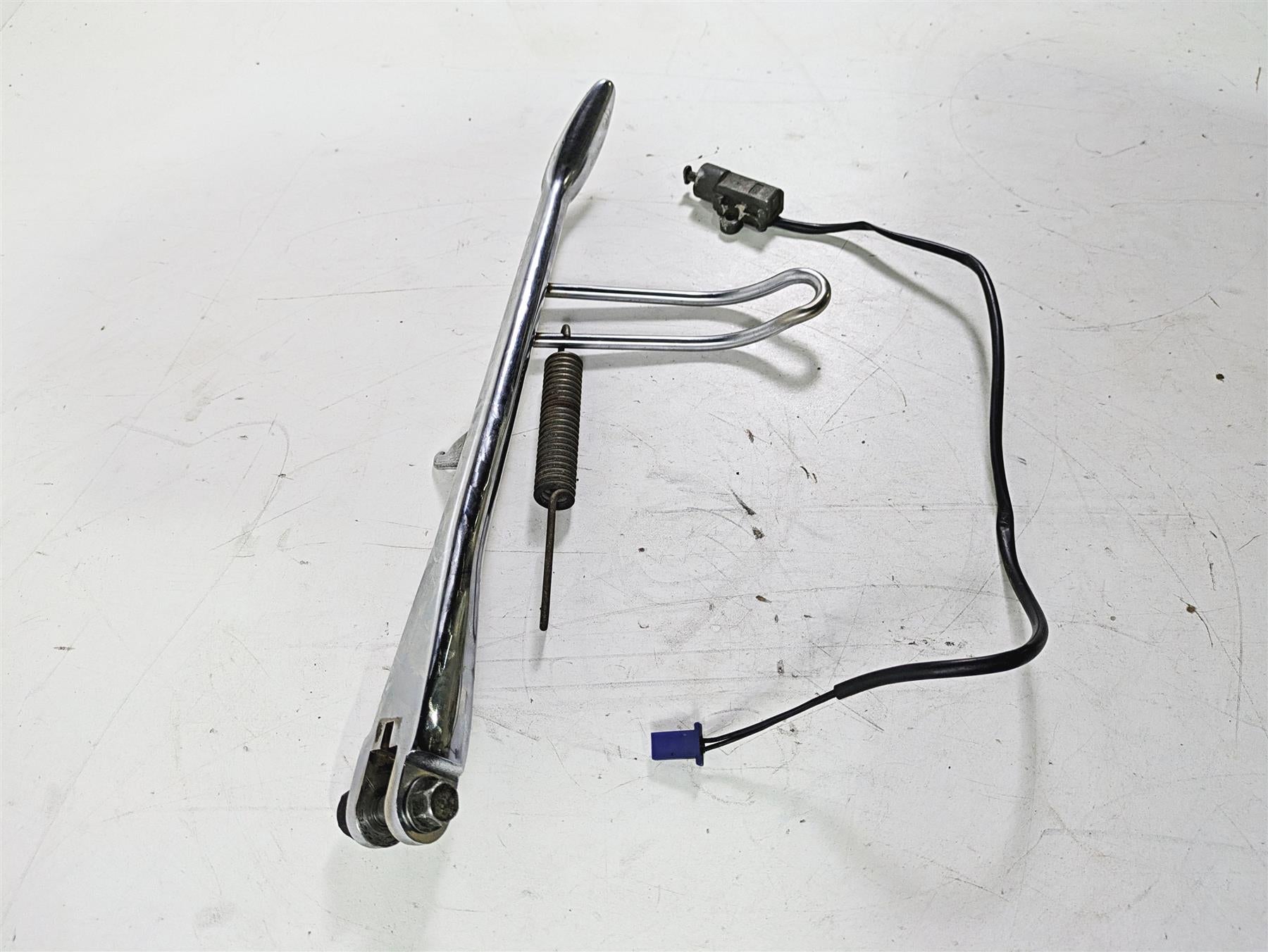 2004 Yamaha XVZ1300 Royal Star Side Kickstand & Safety Switch 4XY-27311-00-00 {{ shop.shopifyCountryName }} - Mototech271