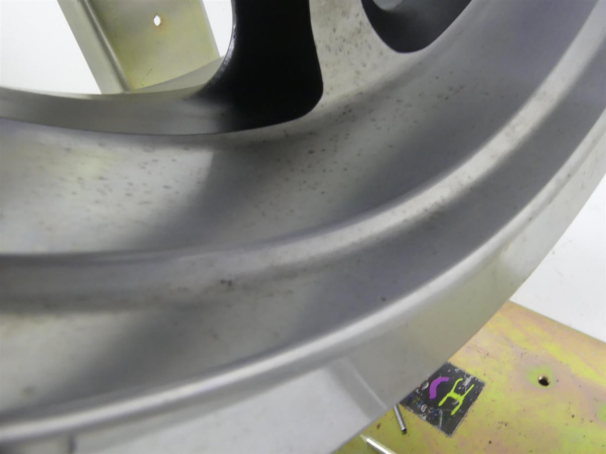 2011 Harley VRSCF Muscle Rod Straight Rear Wheel Rim 18x8 40900169 {{ shop.shopifyCountryName }} - Mototech271
