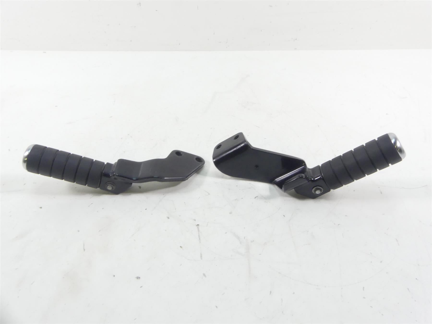2005 Honda V-Twin VTX1800 S3 Rear Passenger Footpegs 50680-MCV-000 50685-MCV-000 {{ shop.shopifyCountryName }} - Mototech271