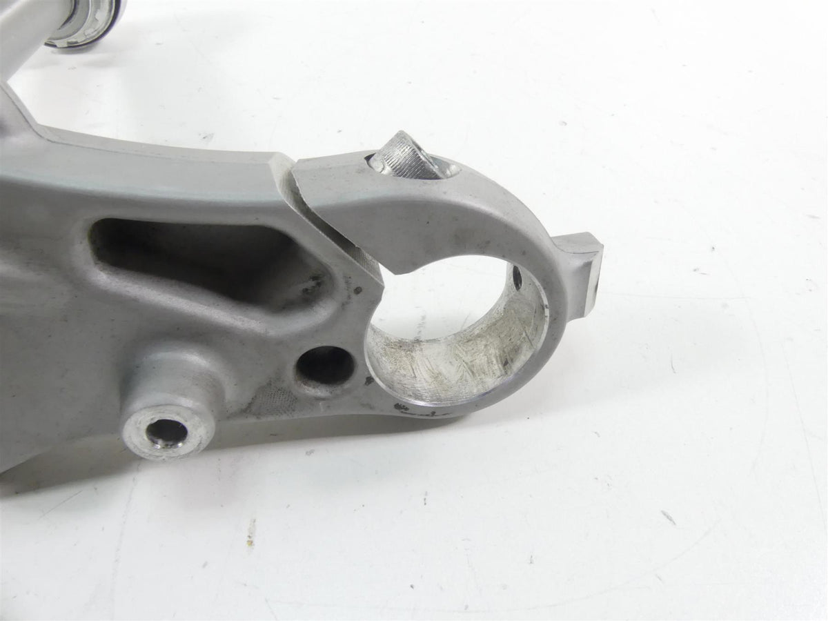 2015 Harley FLD Dyna Switchback Lower Triple Tree Steering Clamp 45900025 {{ shop.shopifyCountryName }} - Mototech271