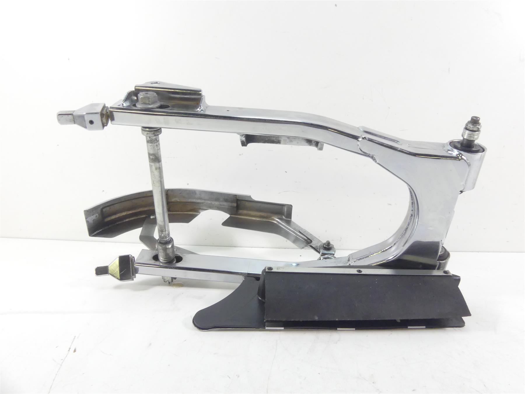 2000 Harley Dyna FXR4 CVO Super Glide Rear Chrome Swingarm Swing Arm 46185-99 {{ shop.shopifyCountryName }} - Mototech271