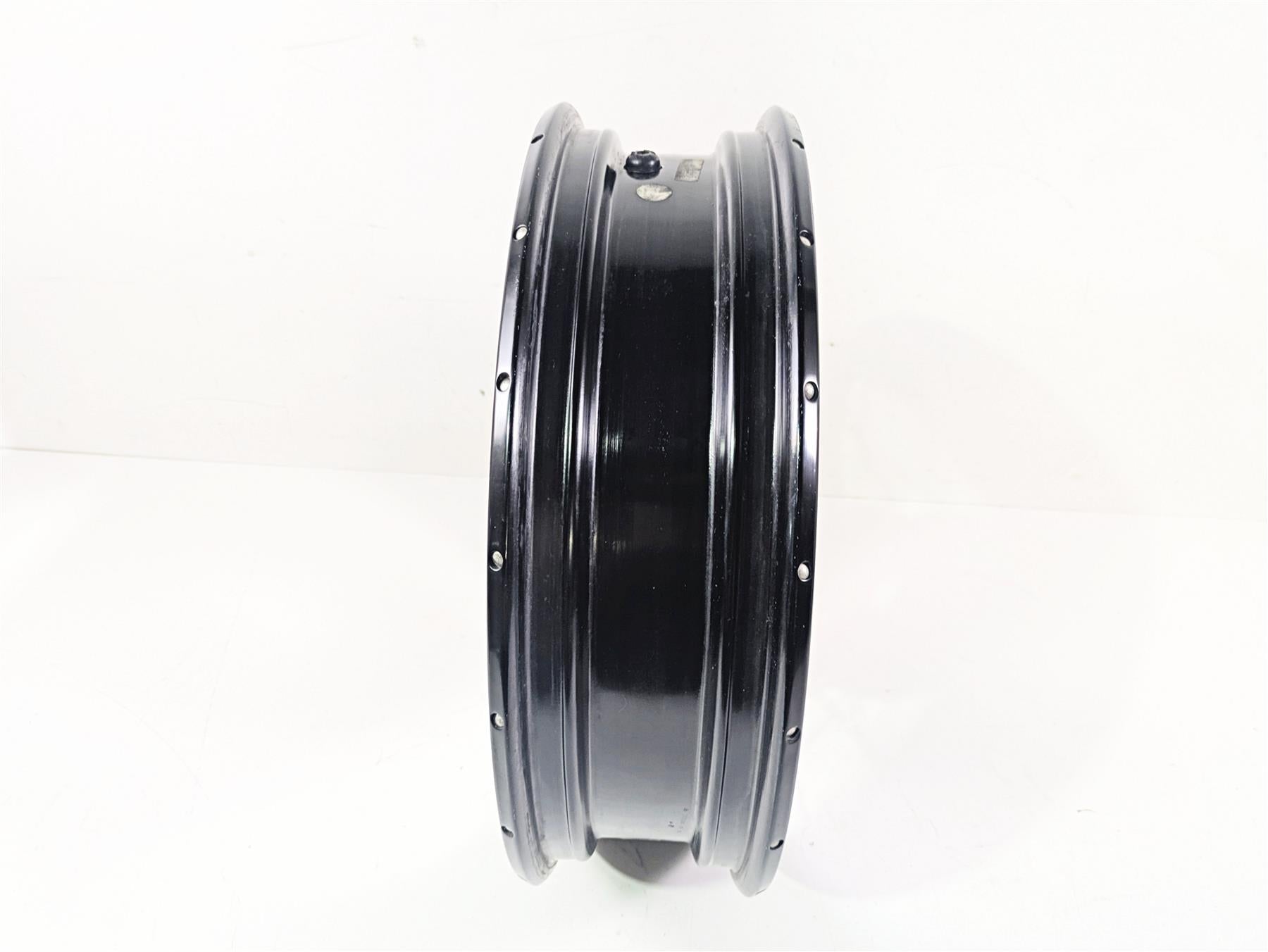 2010 BMW R1200GS K25 Rear Wheel Rim 17x4 Spoke Black Straight 36318553004 {{ shop.shopifyCountryName }} - Mototech271