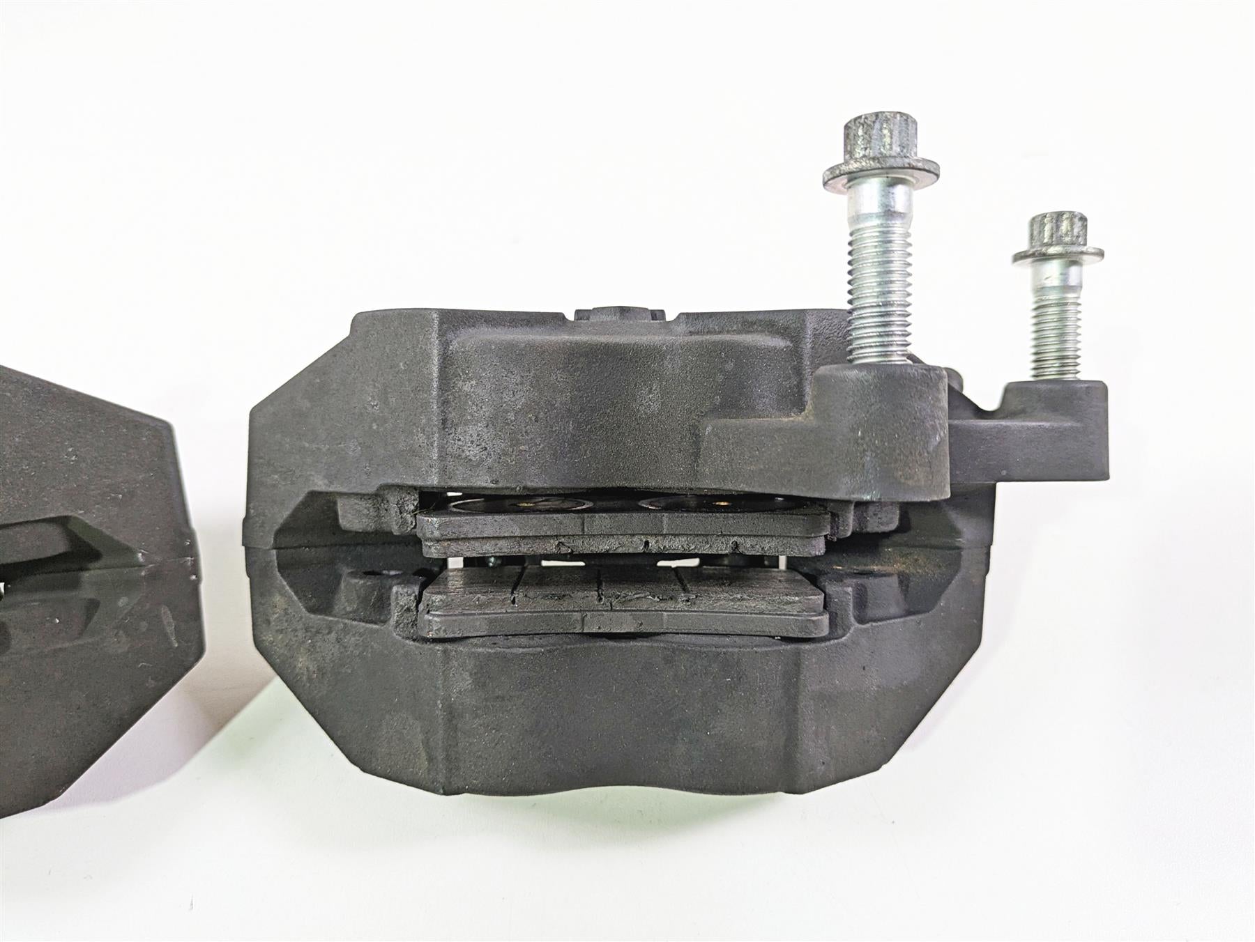 2009 Harley XR1200 Sportster Front Brake Caliper Set 42943-08 42944-08 {{ shop.shopifyCountryName }} - Mototech271