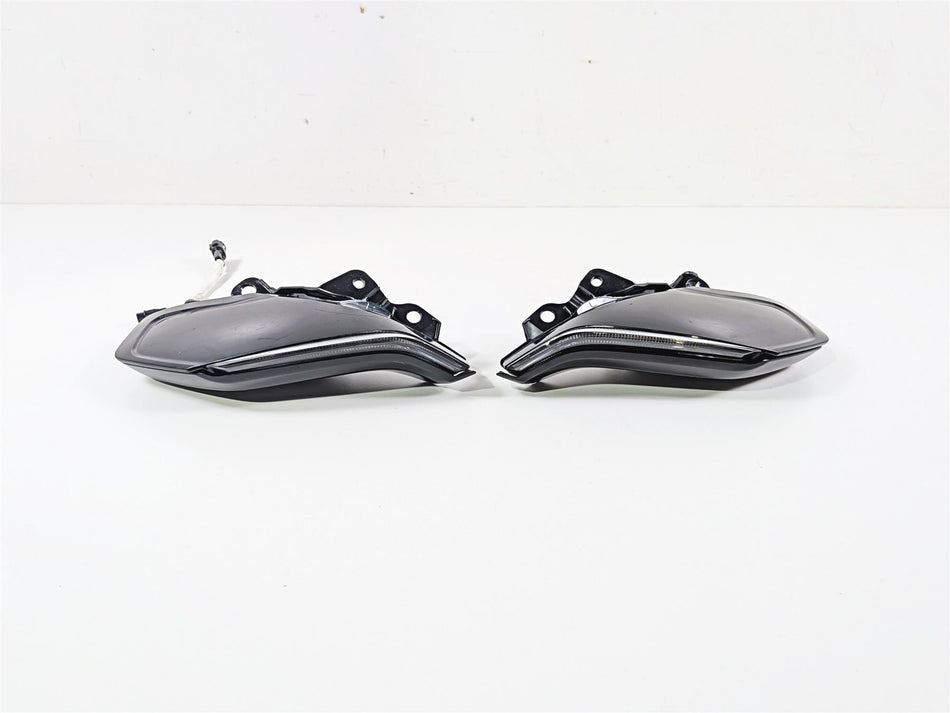 2023 Yamaha MT10 MTN1000 Front Left Right Pilot Position Lights B5Y-84301-01-00 {{ shop.shopifyCountryName }} - Mototech271