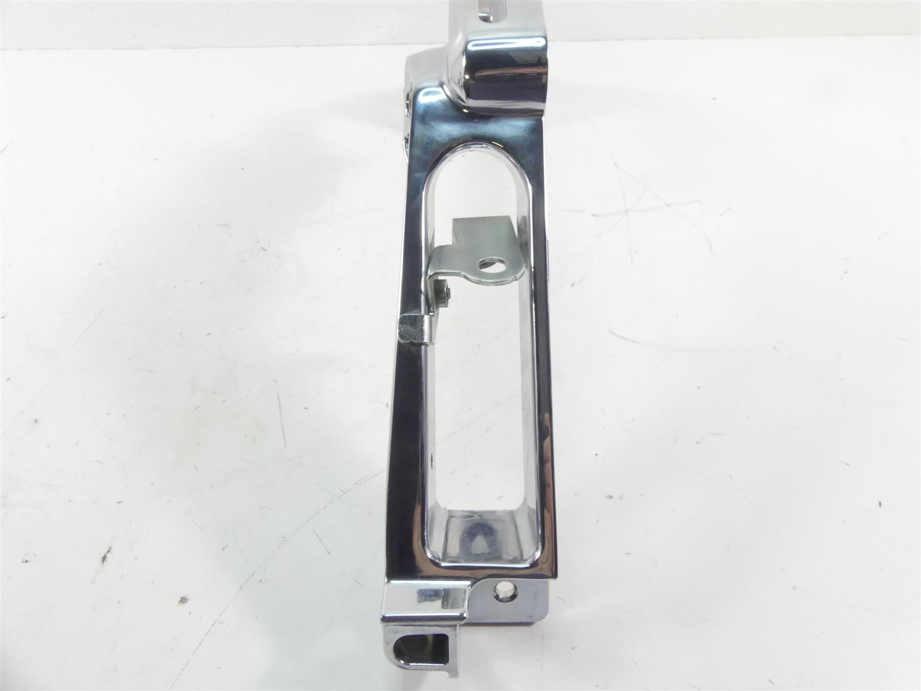 2014 Harley Touring FLHX Street Glide Left Rear Saddlebag Support 90200503 {{ shop.shopifyCountryName }} - Mototech271