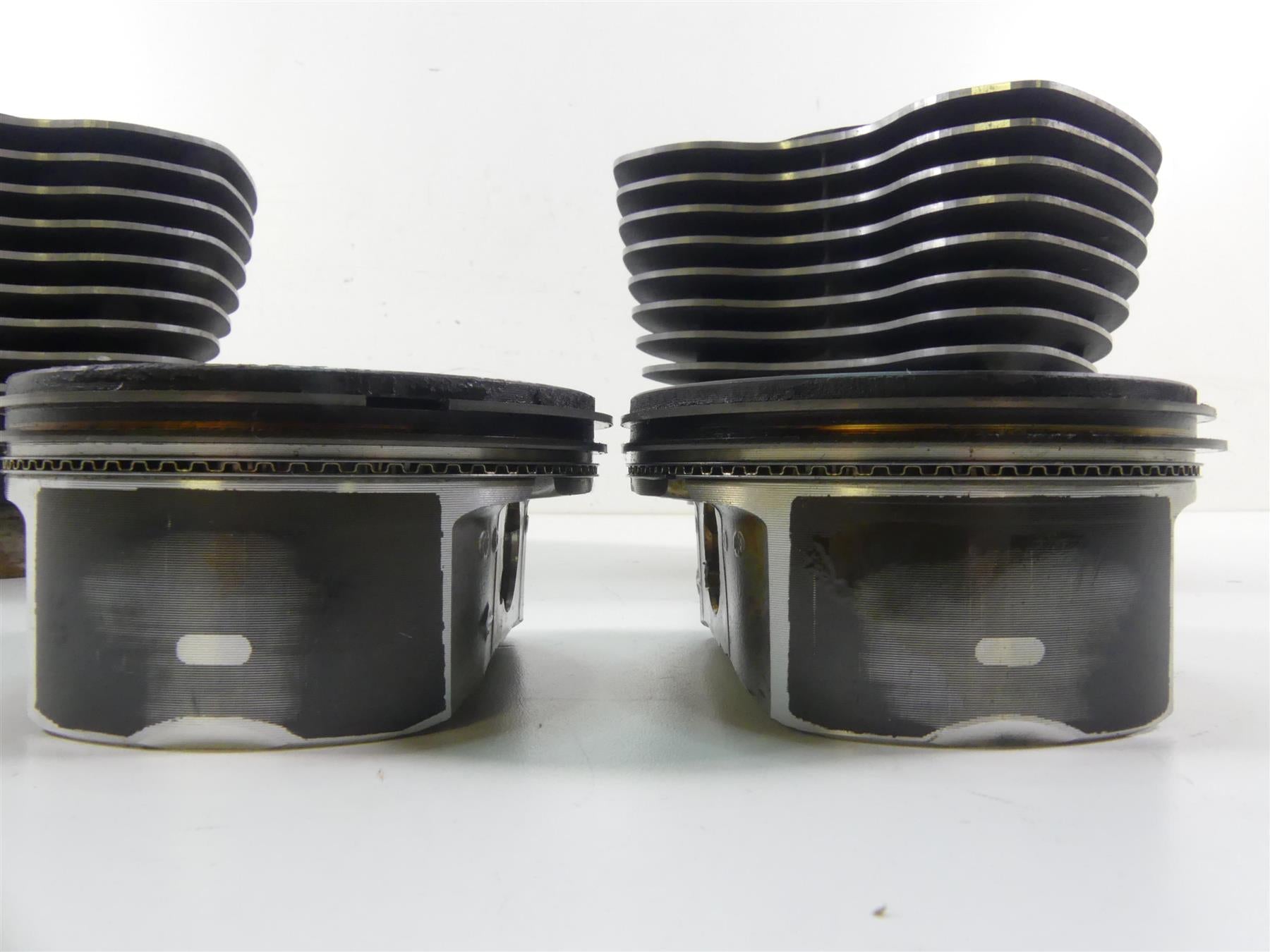 2013 Harley Touring FLHX Street Glide Cylinder Jug Barrel + Piston Set 17460-07A {{ shop.shopifyCountryName }} - Mototech271