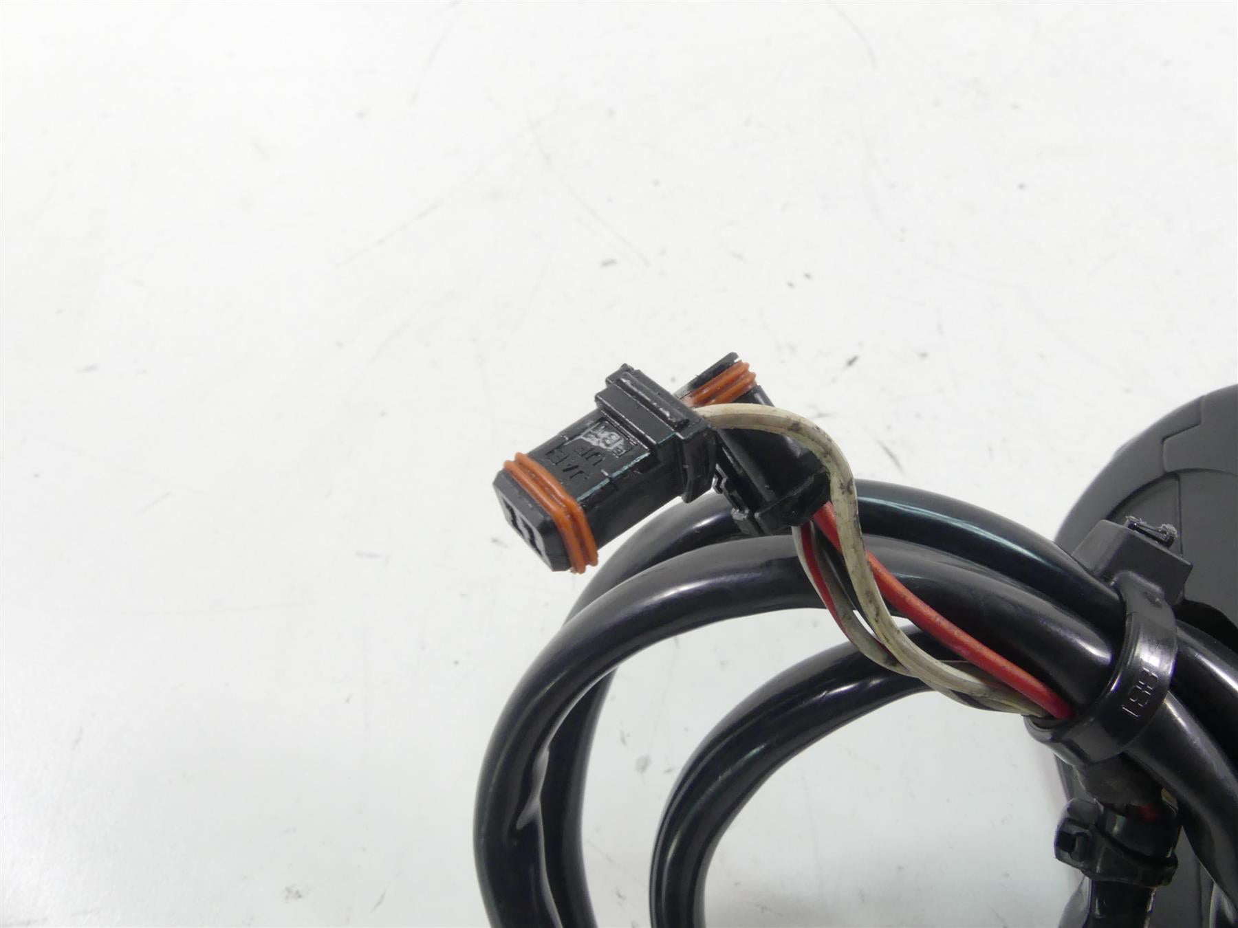 2021 Harley Softail FXBBS Street Bob Right Hand Throttle Control Switch 71500462 {{ shop.shopifyCountryName }} - Mototech271