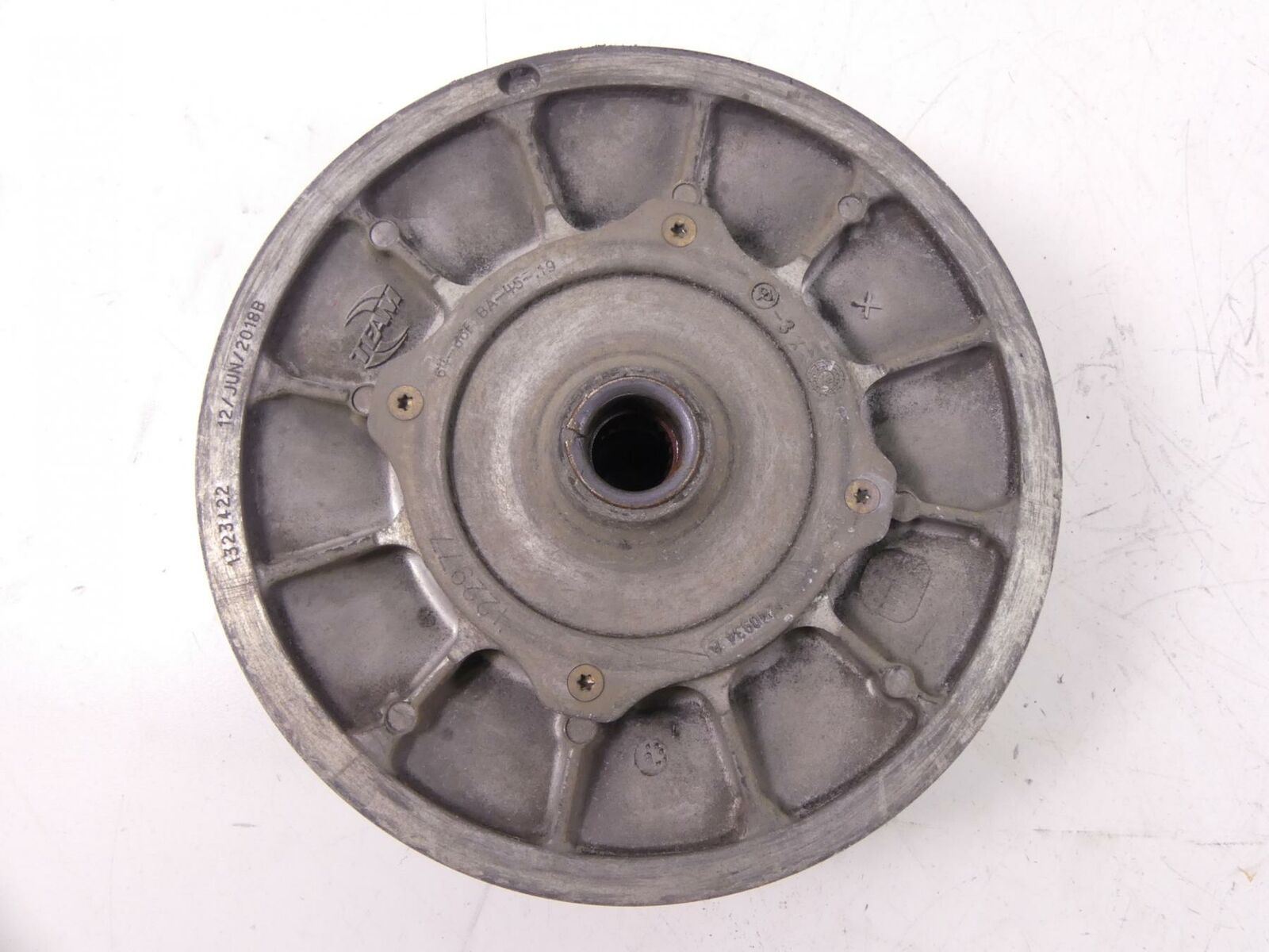 2016 Polaris Sportsman 850SP Team Secondary Driven Clutch 1323422 {{ shop.shopifyCountryName }} - Mototech271