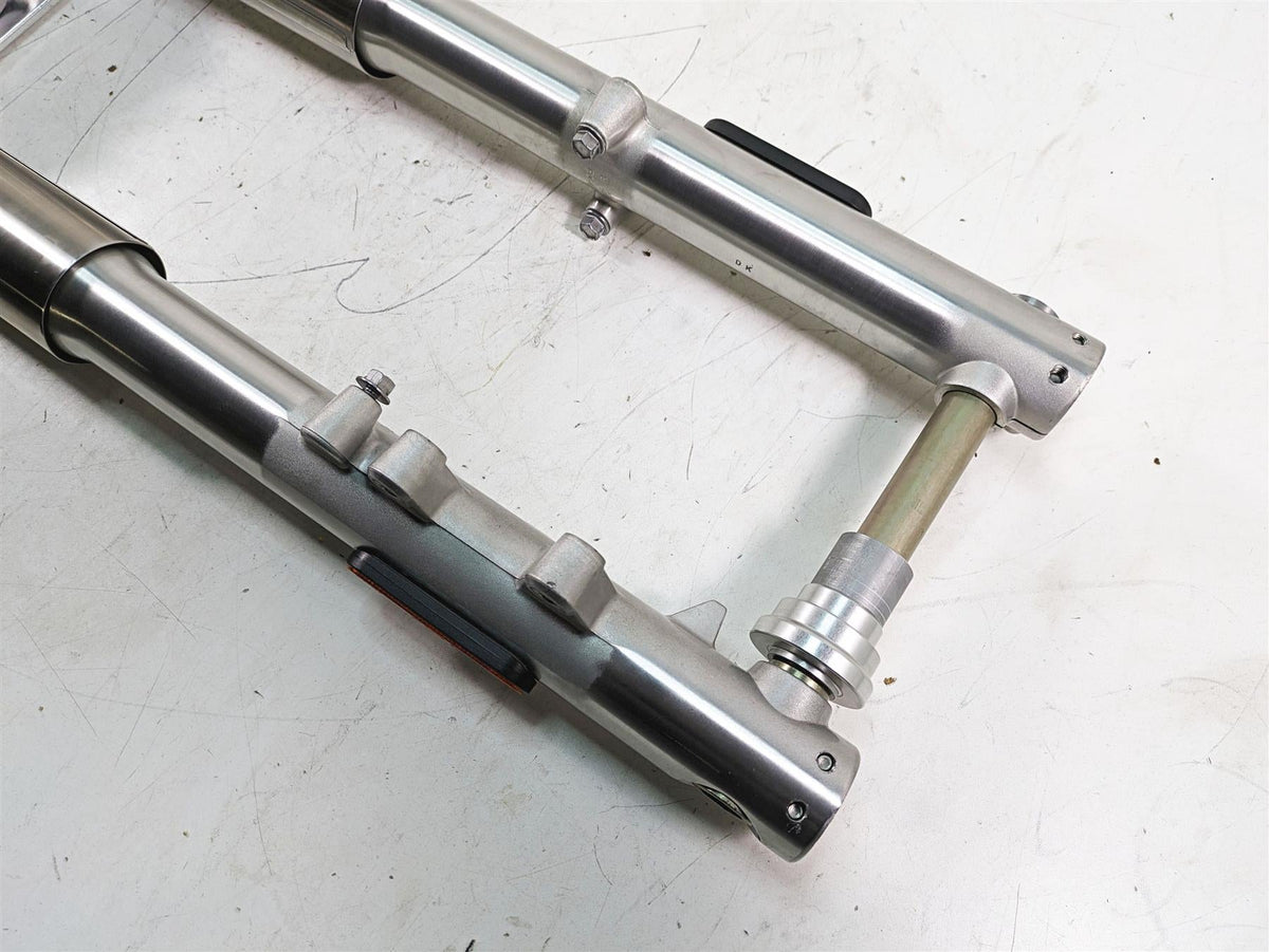 2011 Triumph America Straight Front Forks Triple Tree Axle Riser Set T2041404 {{ shop.shopifyCountryName }} - Mototech271