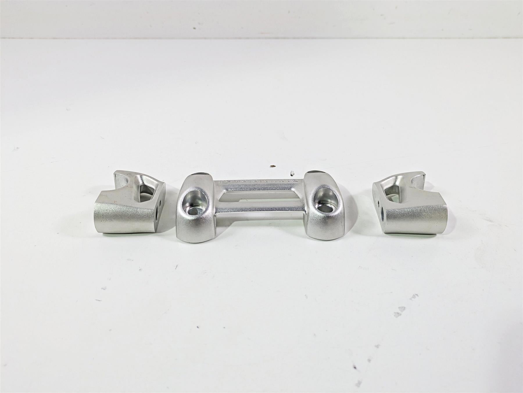 2018 BMW R nineT Urban GS K33 Handlebar Riser Holder Set - Read 32718538049 {{ shop.shopifyCountryName }} - Mototech271