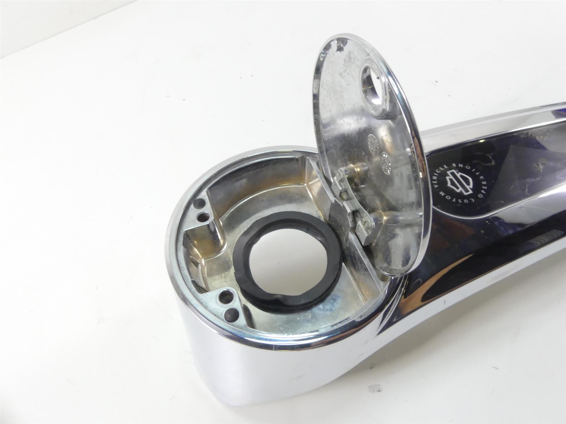 2004 Harley FLHTC SE CVO Electra Glide Chrome Fuel Tank Dash Cover 69214-04 {{ shop.shopifyCountryName }} - Mototech271