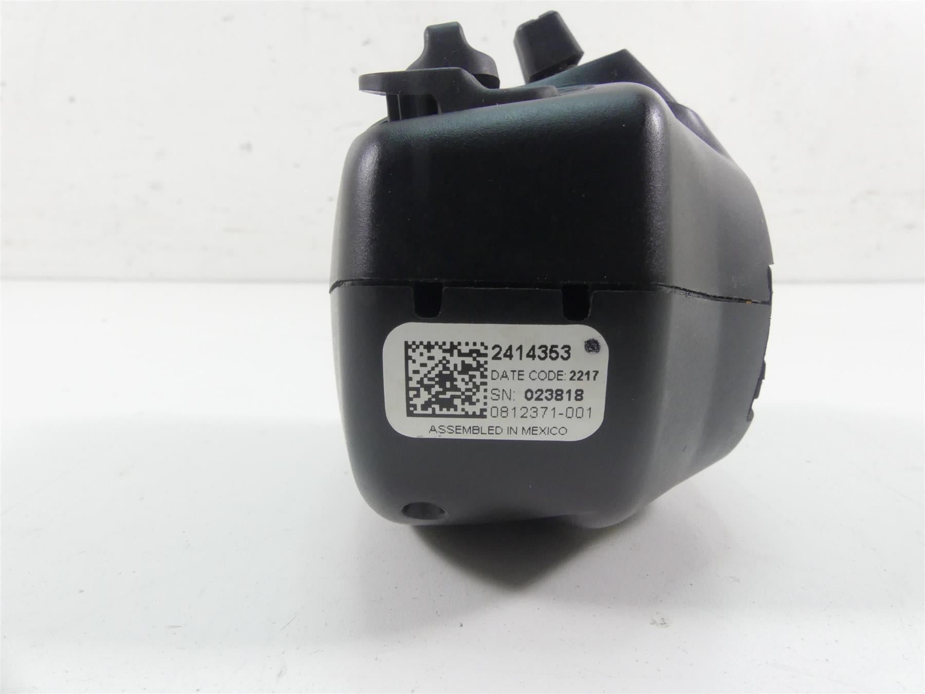 2022 Indian FTR1200 S Left Hand Menu Mode Horn Cruise Control Switch 2414353 {{ shop.shopifyCountryName }} - Mototech271