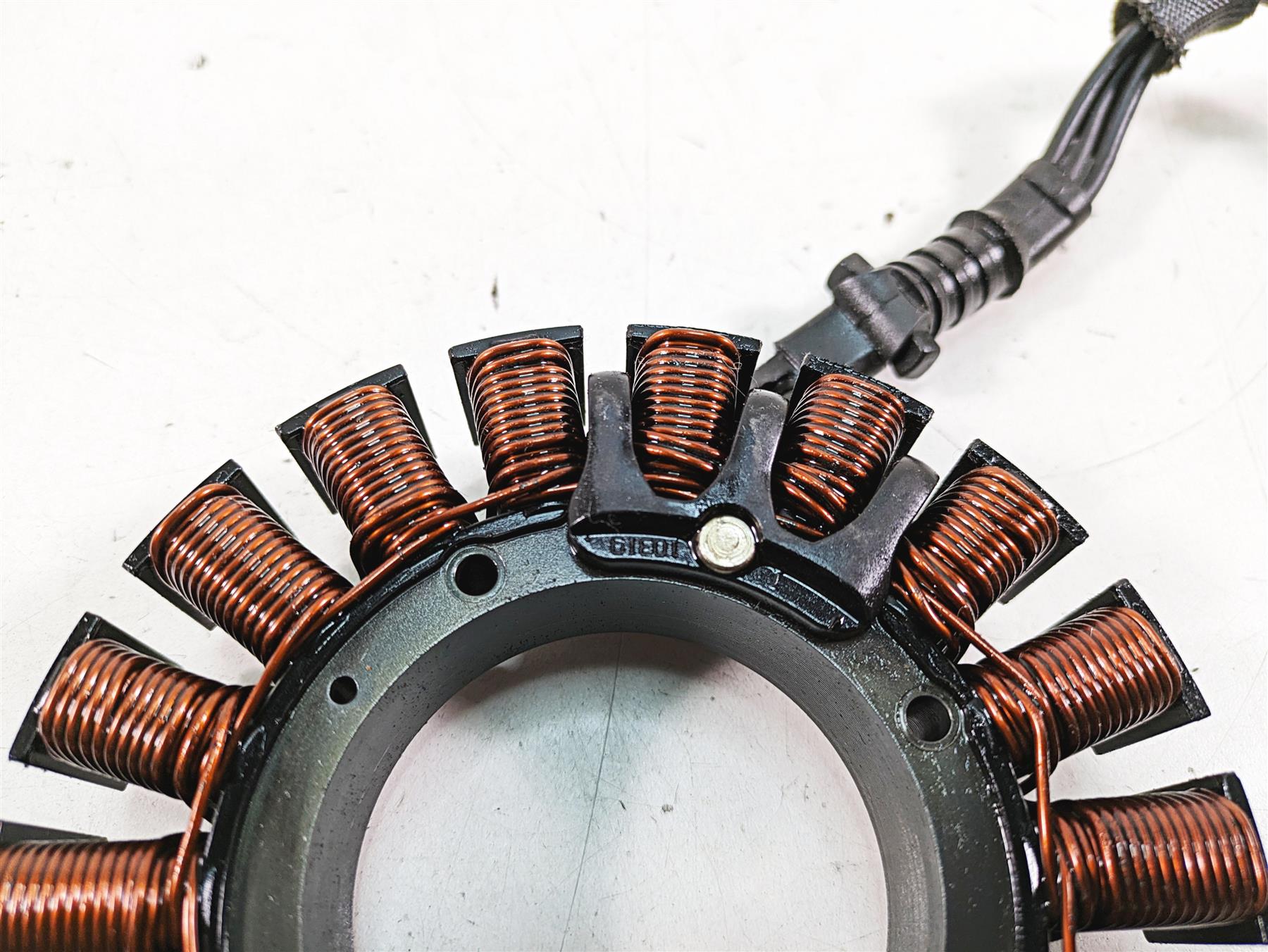 2011 Harley Touring FLHR Road King Stator Alternator Generator 29987-06D {{ shop.shopifyCountryName }} - Mototech271