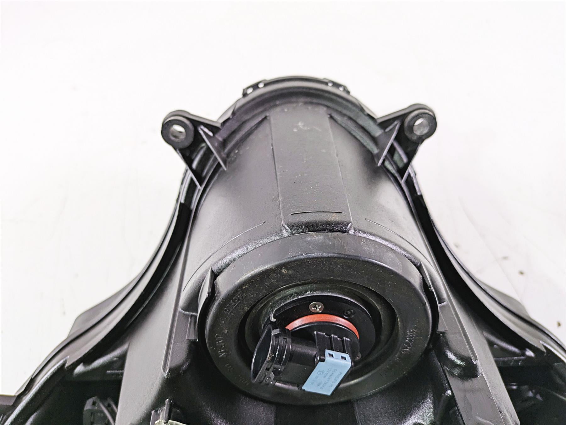 2016 Suzuki GSXR1000 Headlight Head Light Lamp Lens 35100-47H31 35100-47H32 {{ shop.shopifyCountryName }} - Mototech271