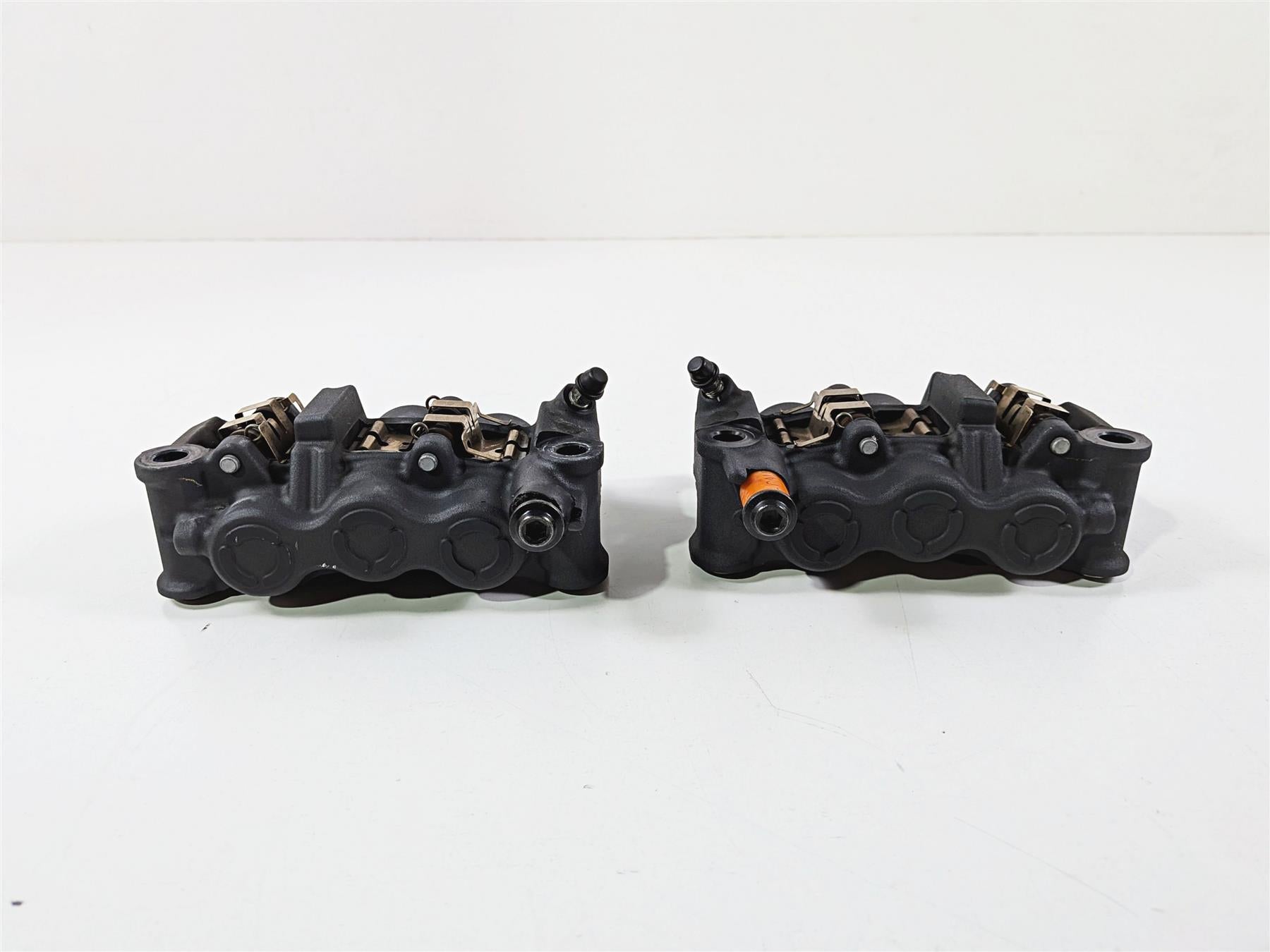 2009 Yamaha VMX17 V-Max 1700 Front Brake Caliper Set 128mm 4C8-2580T-10-00-Mototech271