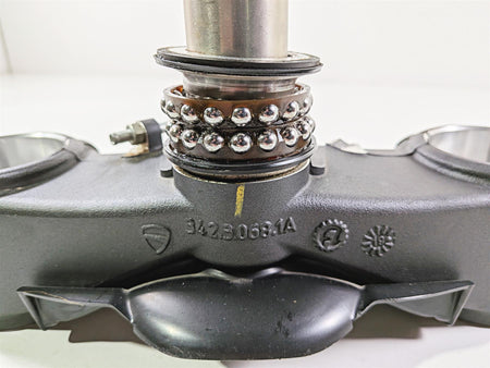 2019 Ducati Panigale V4S V4 S Corse Lower Triple Tree Ohlins -Read 34230691A {{ shop.shopifyCountryName }} - Mototech271