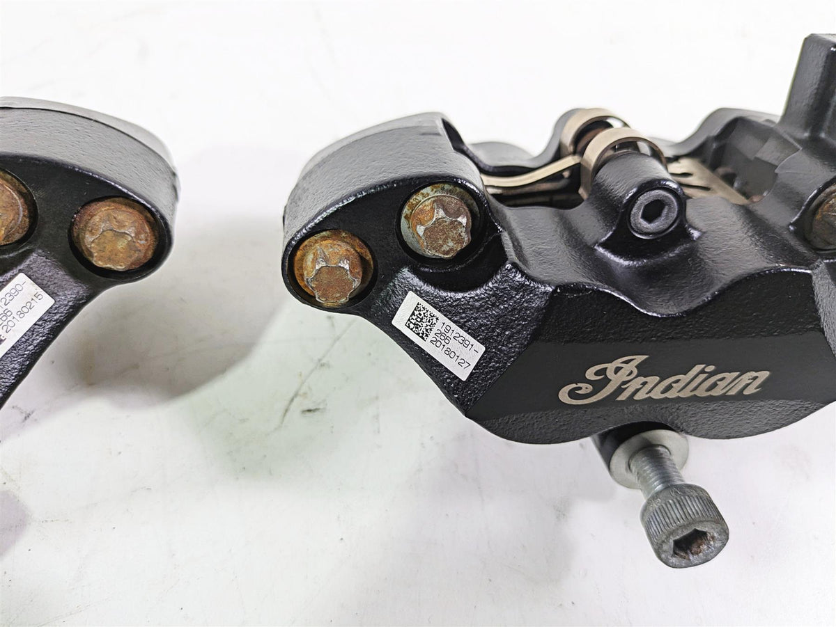 2018 Indian Chieftain Limited Front Brake Caliper Set 1912390 1912391 {{ shop.shopifyCountryName }} - Mototech271