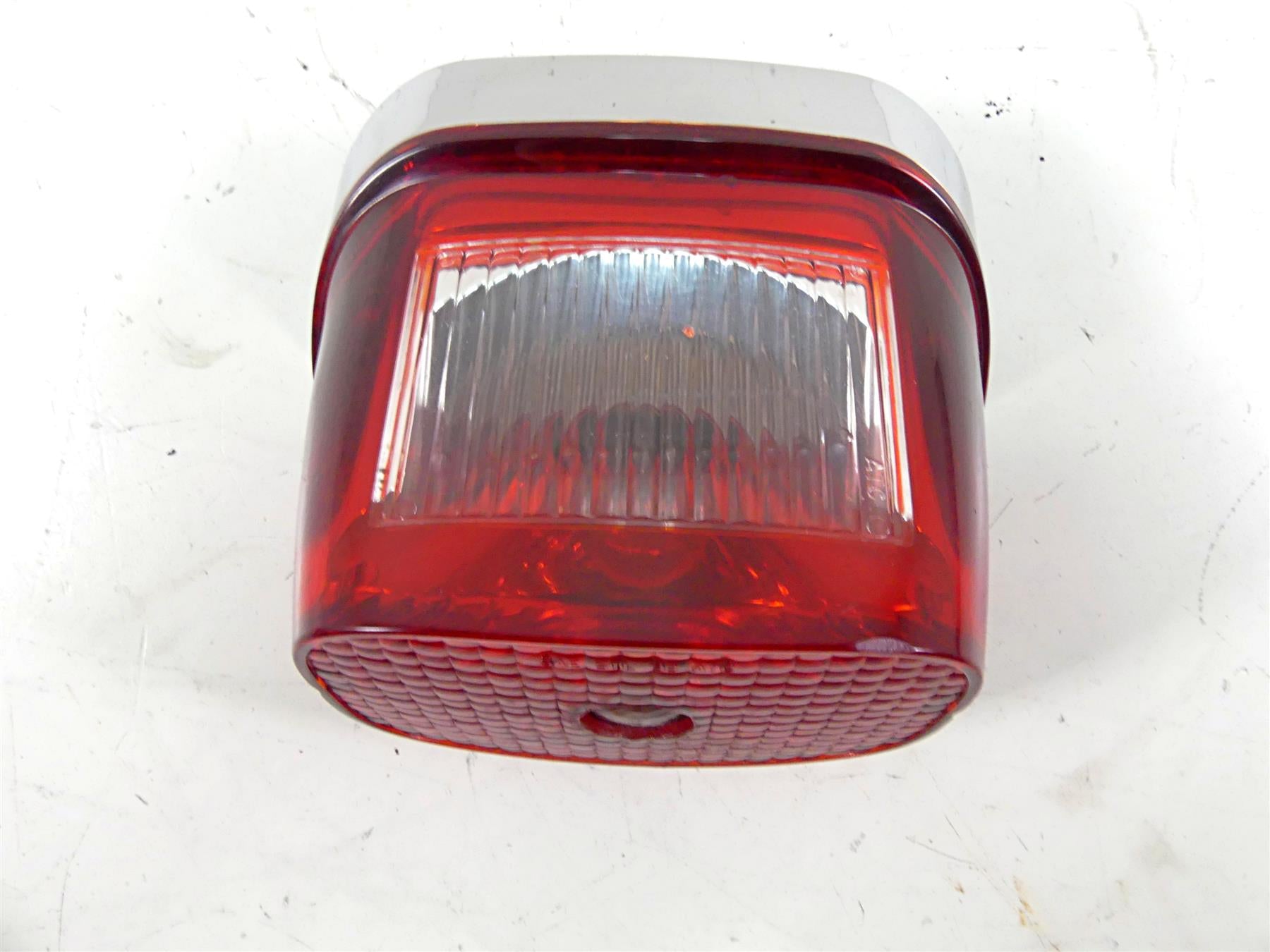 2002 Harley FLSTCI Softail Heritage Complete Taillight Tail Light Lens 68140-04 {{ shop.shopifyCountryName }} - Mototech271