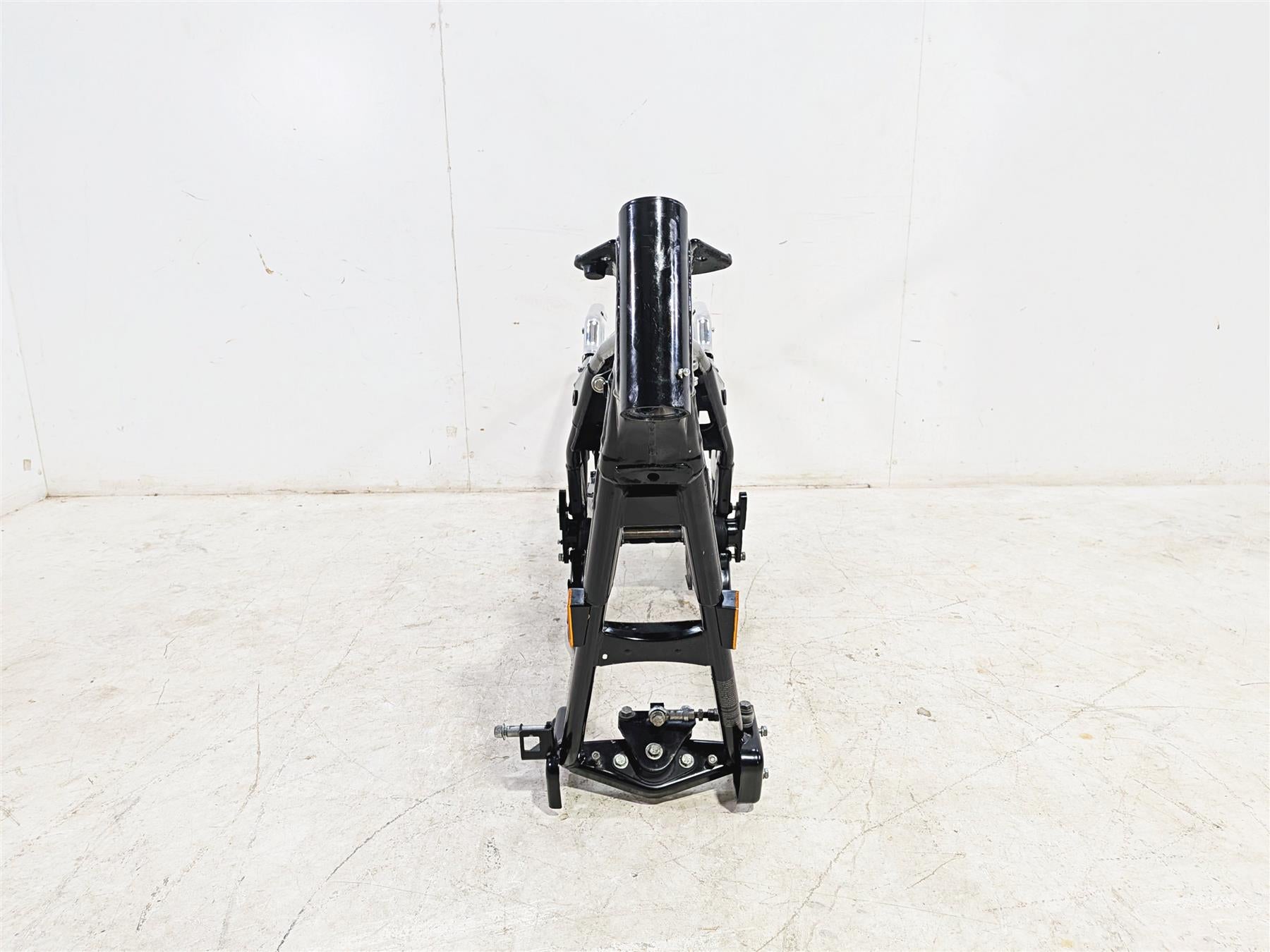 2004 Harley Touring FLTRI Road Glide Straight Frame Chassis & Swingarm with Clean Iowa Title T47900-02A-Mototech271
