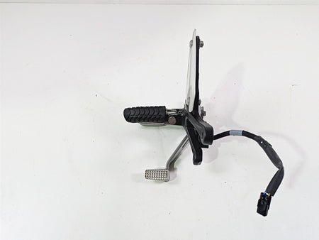 2020 Kawasaki Z900 ZR900 Right Footpeg & Brake Pedal Set - Read 35063-1442-18R {{ shop.shopifyCountryName }} - Mototech271