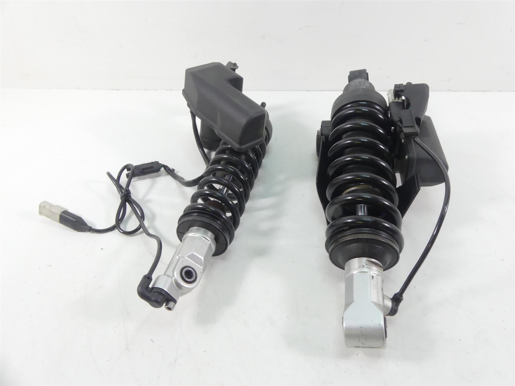 2011 BMW R1200GS K255 Adv Front Rear Esa Shock Damper -Leaking 31427728210 {{ shop.shopifyCountryName }} - Mototech271