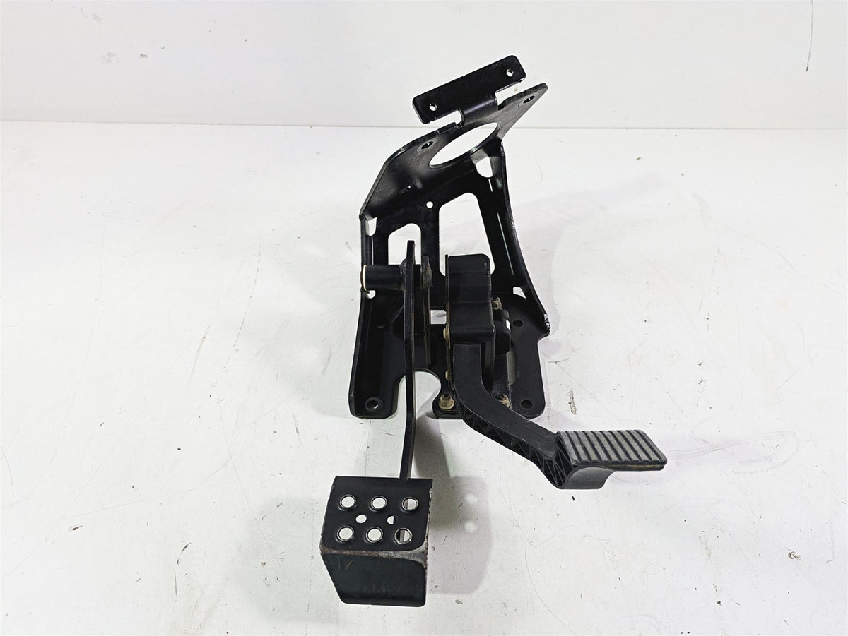 2020 Polaris General 1000 EPS Accelerator & Brake Pedal 4015711 1021765 {{ shop.shopifyCountryName }} - Mototech271