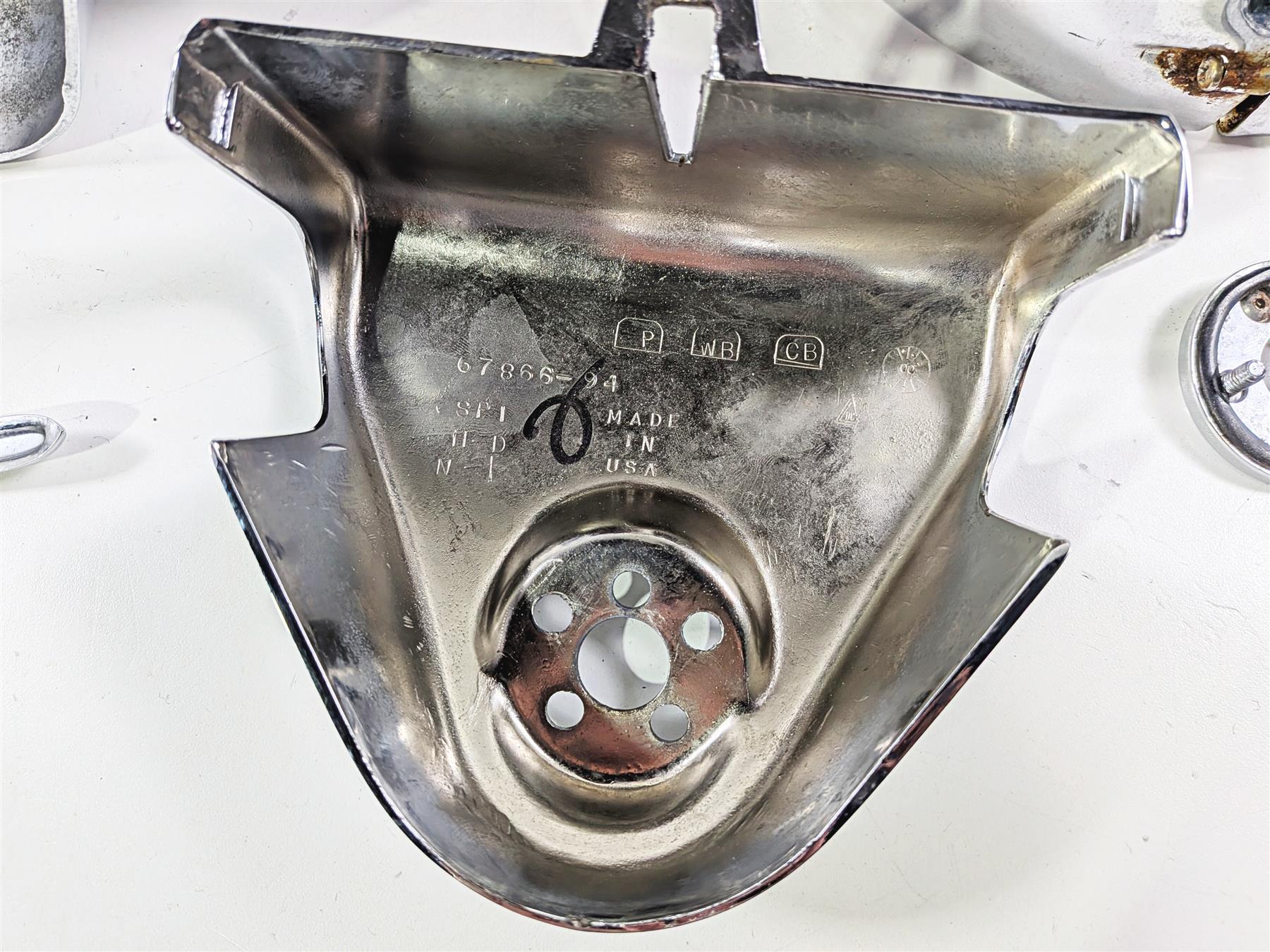2000 Harley Touring FLHRCI Road King Headlight Cover Nacelle 67674-94 67682-94 {{ shop.shopifyCountryName }} - Mototech271