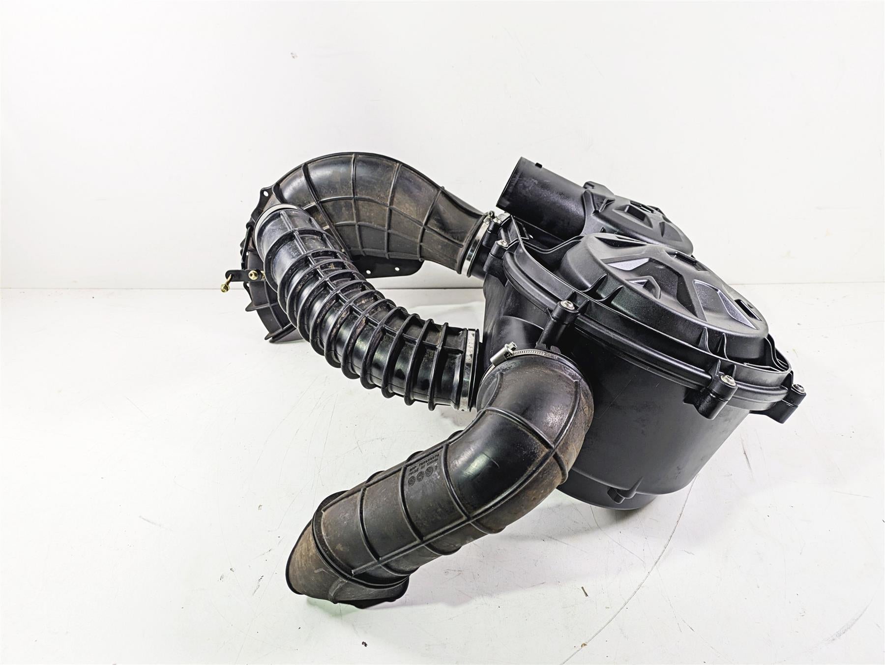 2018 Can Am Maverick X3 XRC Turbo R Inner Outer Clutch Cover 420212605 420212508 {{ shop.shopifyCountryName }} - Mototech271