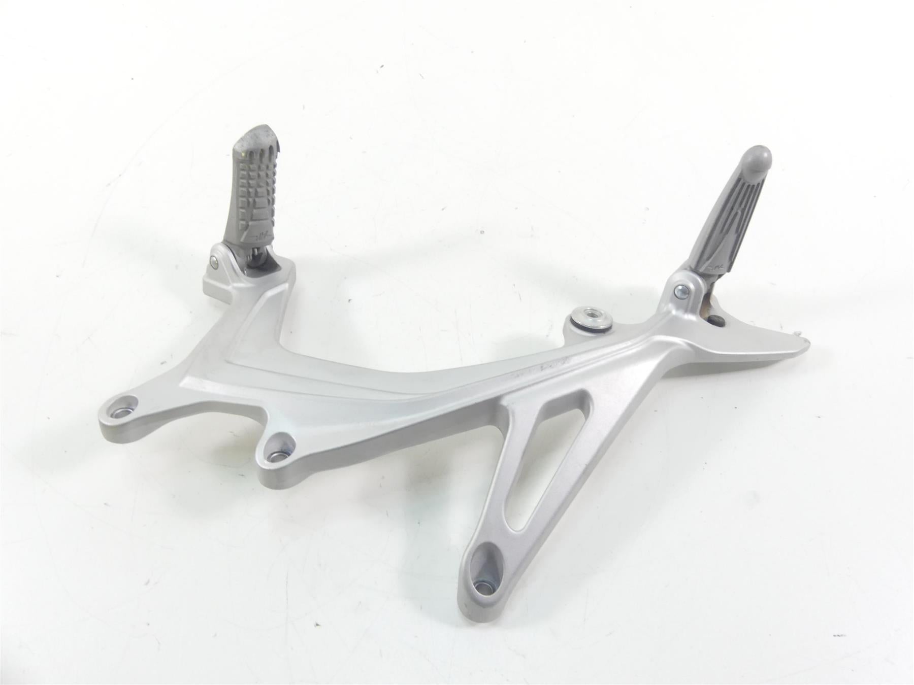 2018 Mv Agusta Brutale 800 RR Right Footpeg Foot Peg Mount Bracket Set 8AA0C1686 {{ shop.shopifyCountryName }} - Mototech271