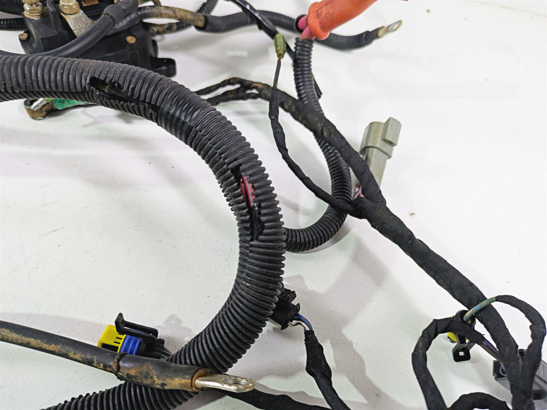2011 Can-Am Outlander 650 4X4 XT Main Wiring Harness Loom - No Cut 710002118 {{ shop.shopifyCountryName }} - Mototech271