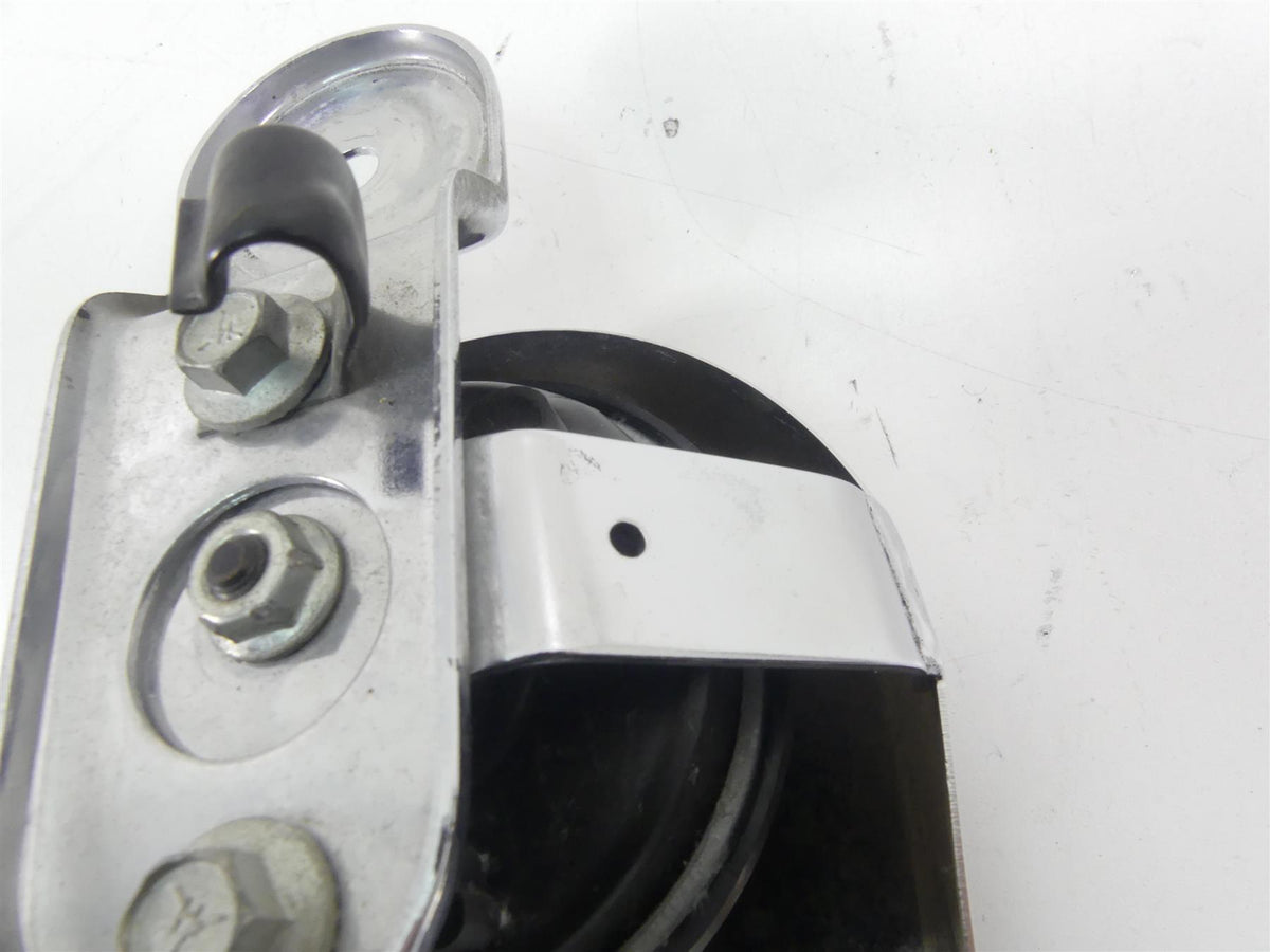 2009 Harley FLHTCU SE4 CVO E-Glide Horn & Chrome Cover 61300478A {{ shop.shopifyCountryName }} - Mototech271