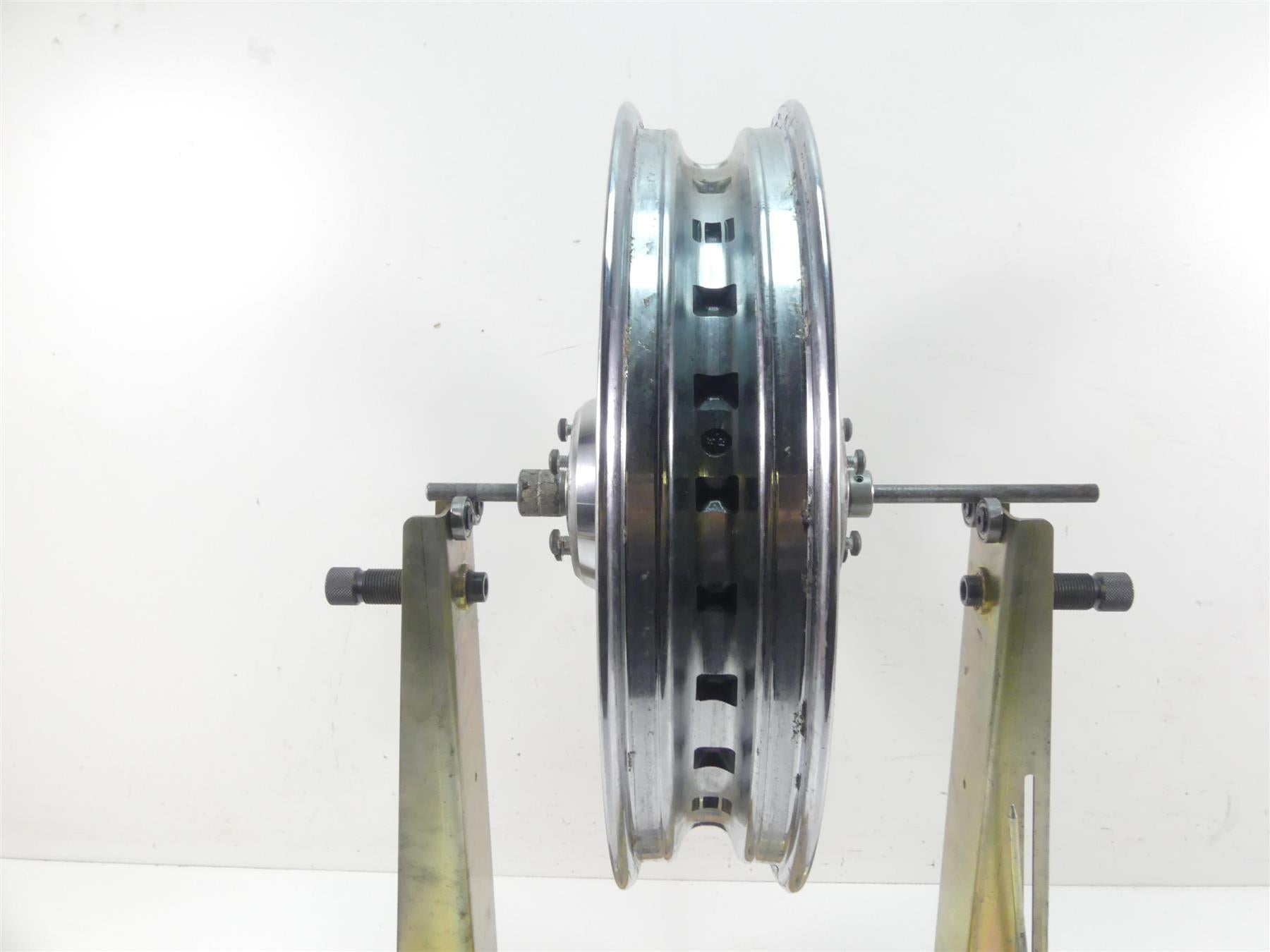 2013 Harley Touring FLHTK Electra Glide 17x3 Front Wheel Cast 28 Spoke 42195-10 {{ shop.shopifyCountryName }} - Mototech271