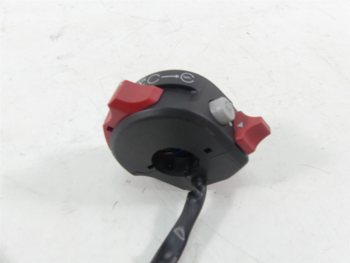 2020 Ducati Panigale V2 Right Hand Kill Start Hazard Control Switch 65010273B {{ shop.shopifyCountryName }} - Mototech271