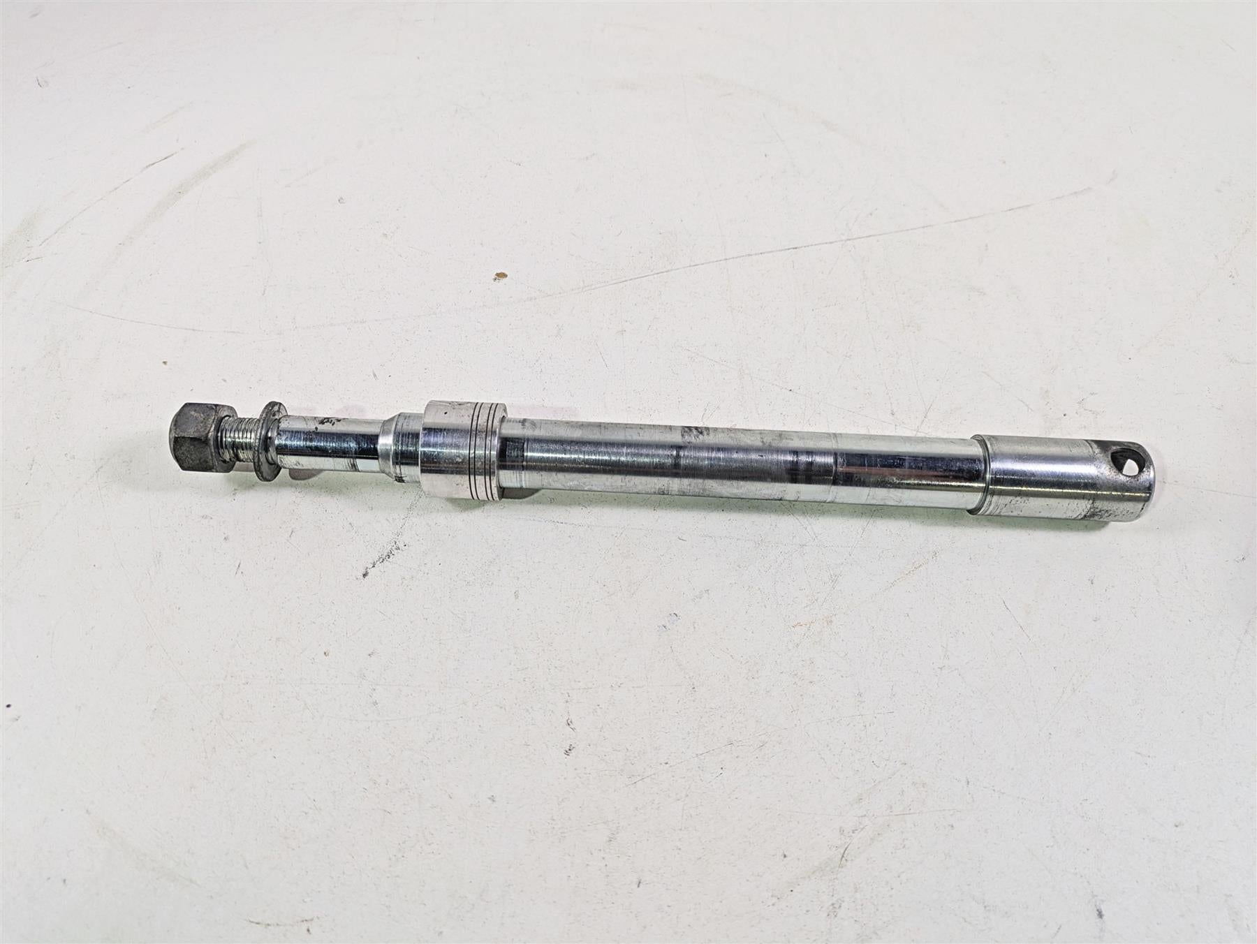 2015 Harley Touring FLHTKL Electra Glide Front Axle Wheel Spindle 41547-07A