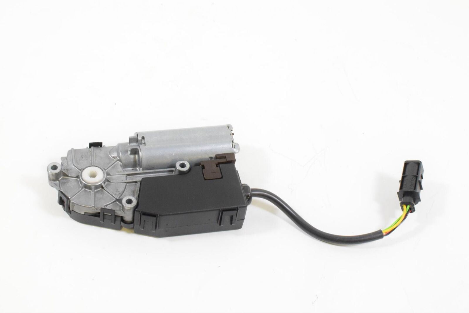 2015 BMW K1600GT K1600 K48 Windshield Wind Shield Actuator Motor 46637724081 {{ shop.shopifyCountryName }} - Mototech271