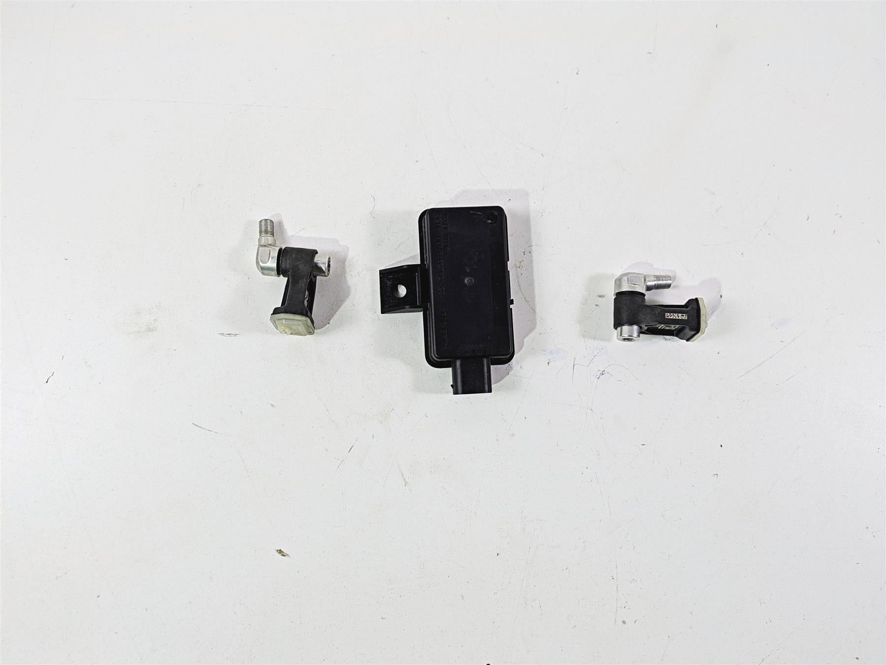 2021 BMW R1250GS K51 Adv Rdc Modul & Tire Pressure Sensor Set READ 65759832031 {{ shop.shopifyCountryName }} - Mototech271