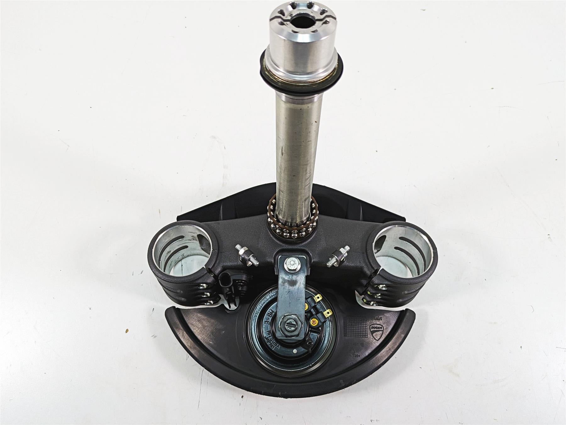 2016 Ducati Panigale 1299 S Lower Triple Tree 58mm Clamp Ohlins 34220681AA {{ shop.shopifyCountryName }} - Mototech271