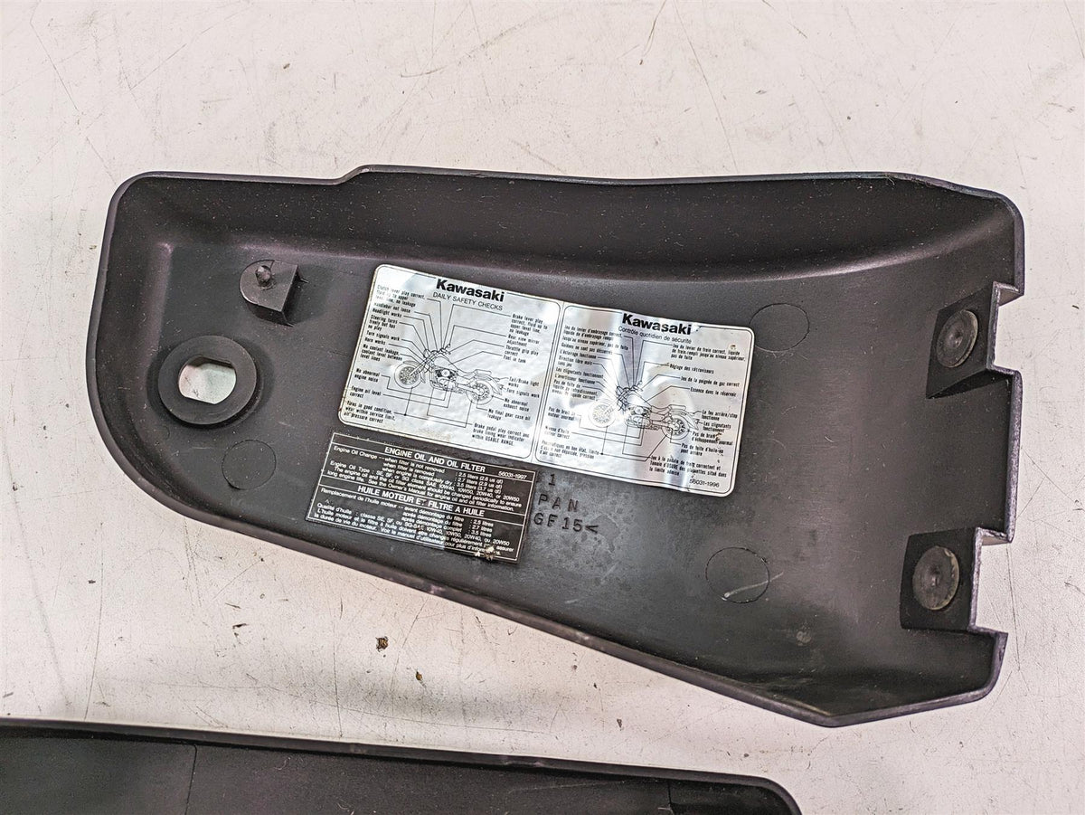 1997 Kawasaki VN1500 Vulcan Black Side Cover Fairing 36001-1562 36001-1561 {{ shop.shopifyCountryName }} - Mototech271
