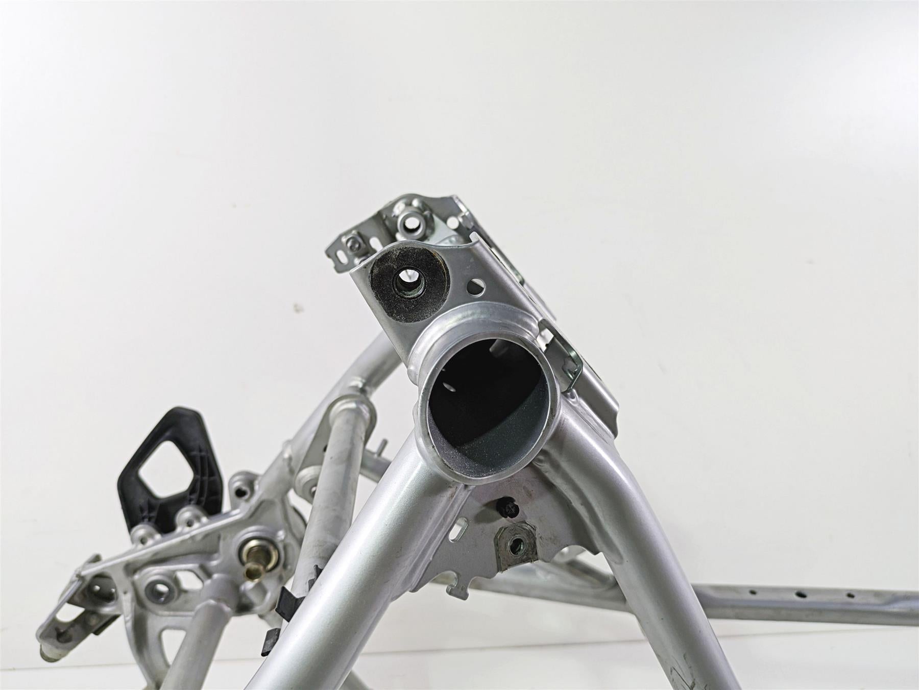 2018 BMW R1200GS GSW K50 Straight Main Frame Chassis With South Carolina Salvage Title - 46519444971 {{ shop.shopifyCountryName }} - Mototech271