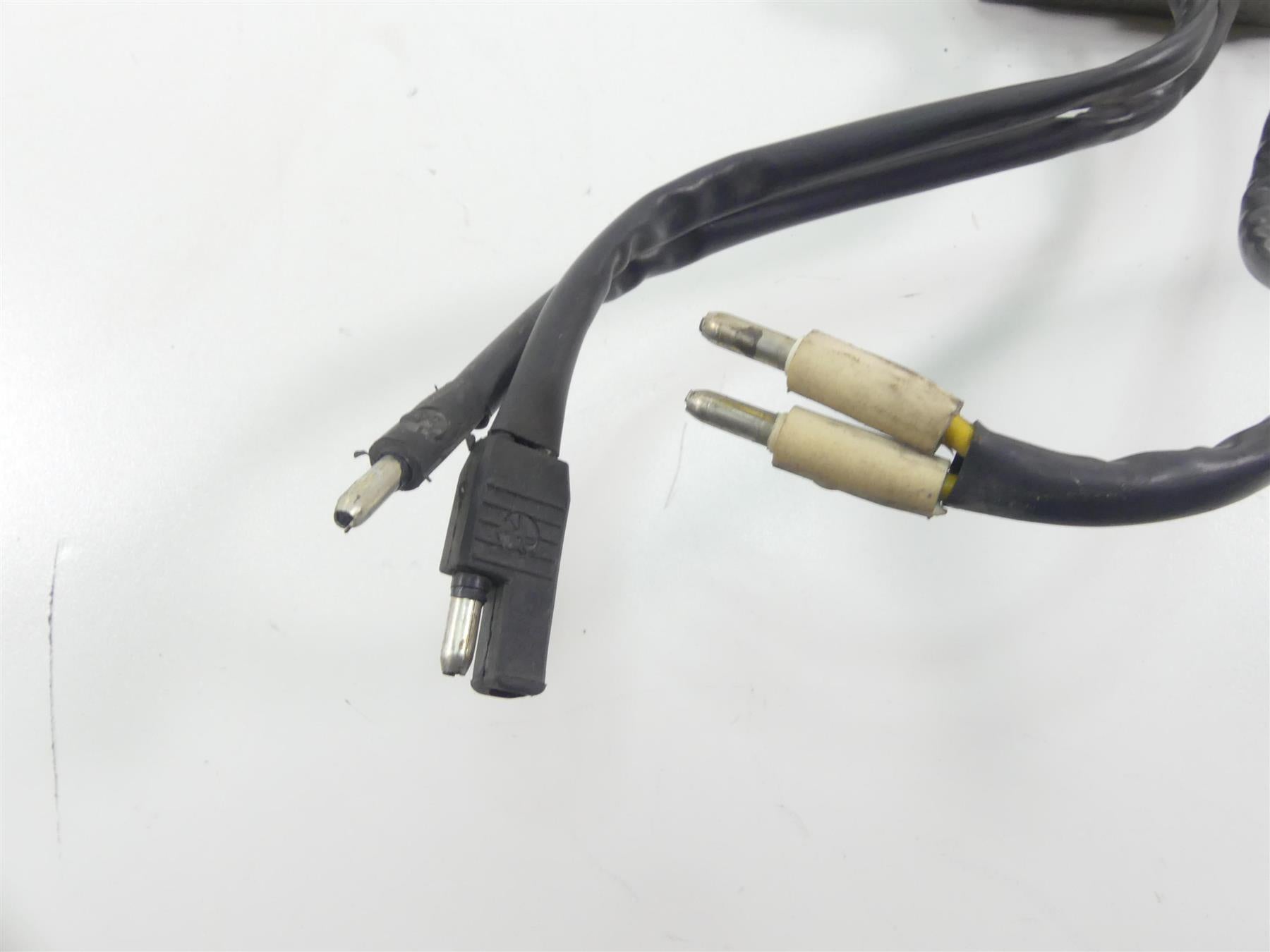 2001 Moto Guzzi California Sp 1100 Rectifier Voltage Regulator GU37703805 {{ shop.shopifyCountryName }} - Mototech271