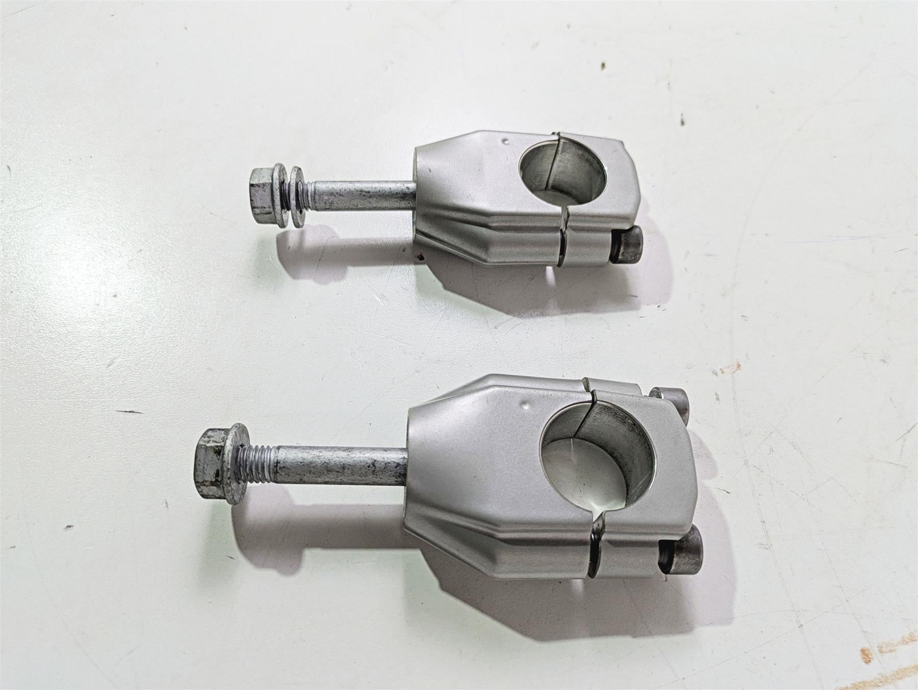 2017 BMW F800GS Adv K75 Handlebar Riser Holder Clamp Set 31427715491 {{ shop.shopifyCountryName }} - Mototech271