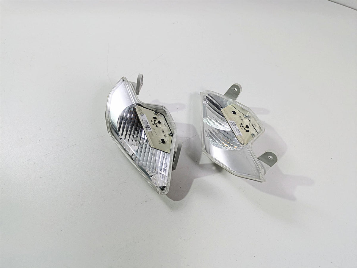 2016 BMW R1200RT K52 Front Blinker Turn Signal Set 63138541625 63138541626 {{ shop.shopifyCountryName }} - Mototech271