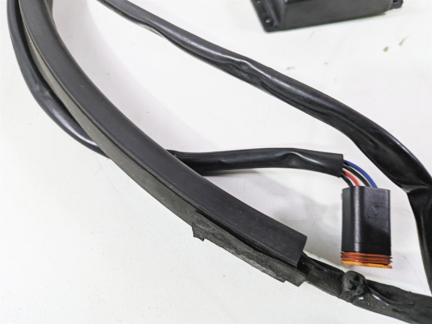 2009 Harley Touring FLHX Street Glide Badlands PlugIn-Load-Equalizer III 60-4908 {{ shop.shopifyCountryName }} - Mototech271