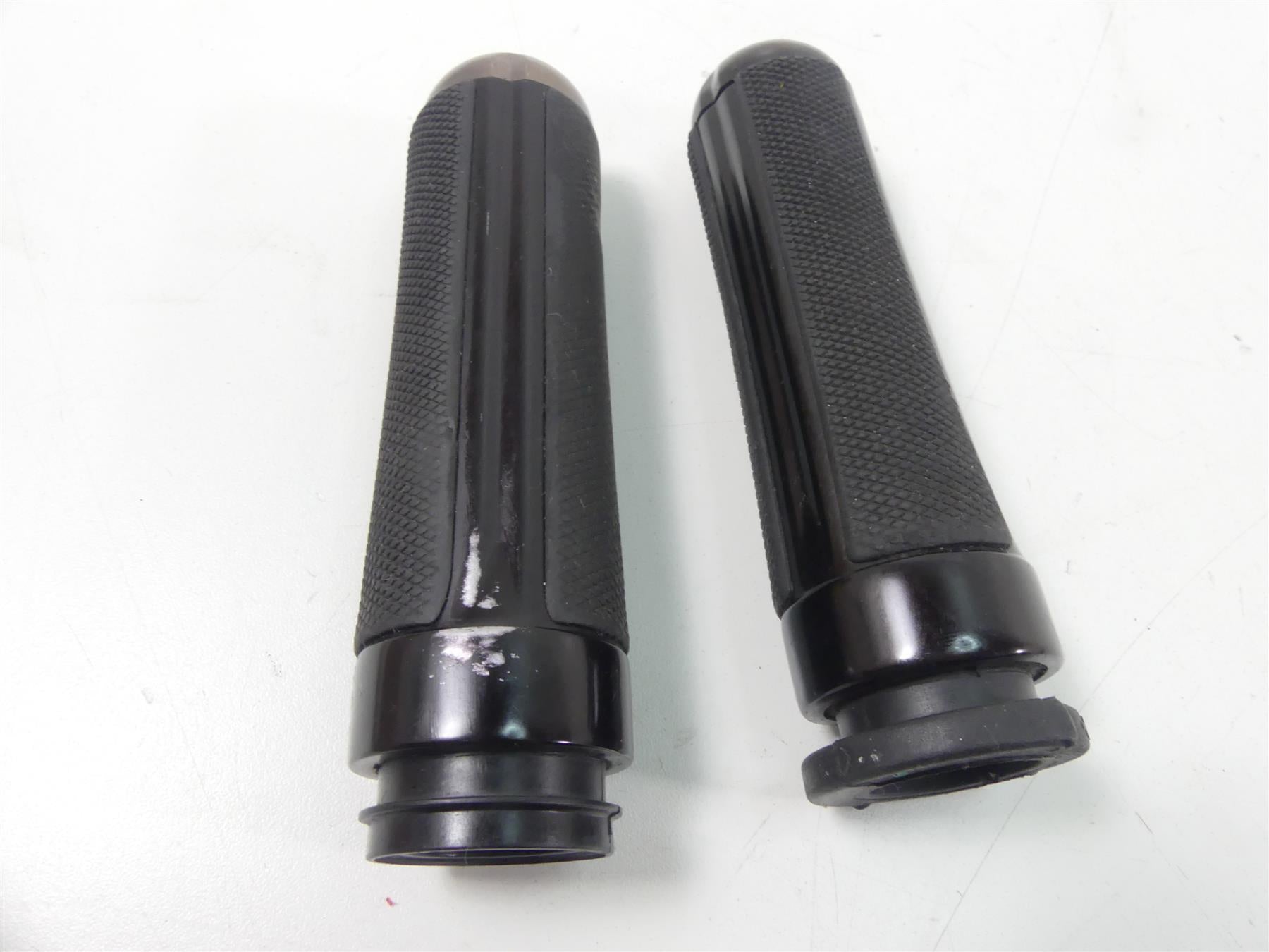 2017 Harley FXSE CVO Pro Street Breakout Left Right Grip Set 56100167 56100169 {{ shop.shopifyCountryName }} - Mototech271