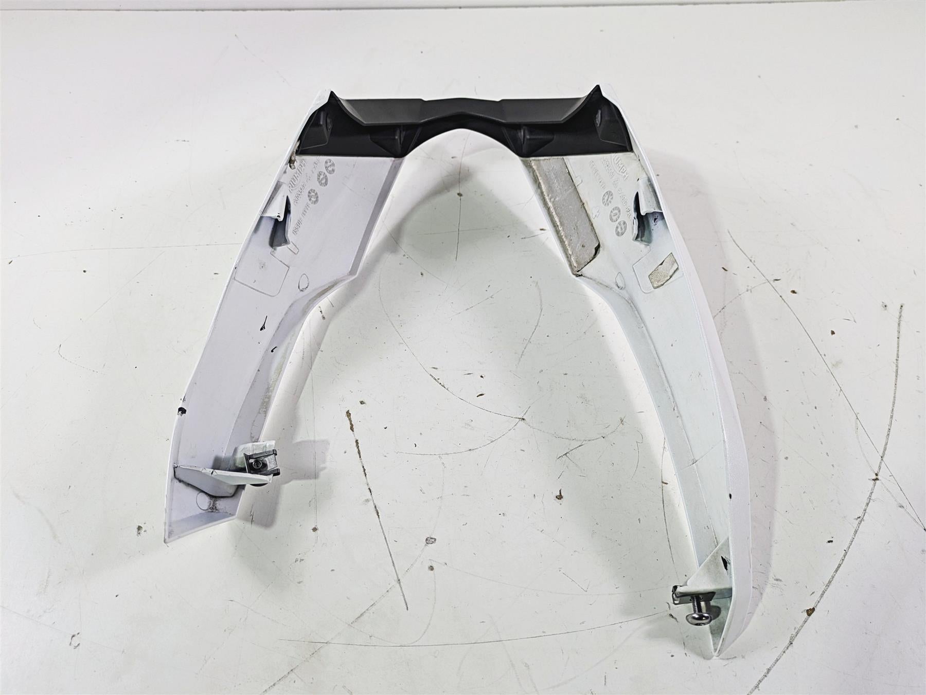 2019 Triumph Speed Triple RS 1050 Lower Belly Cover & Mounts T2303565 {{ shop.shopifyCountryName }} - Mototech271