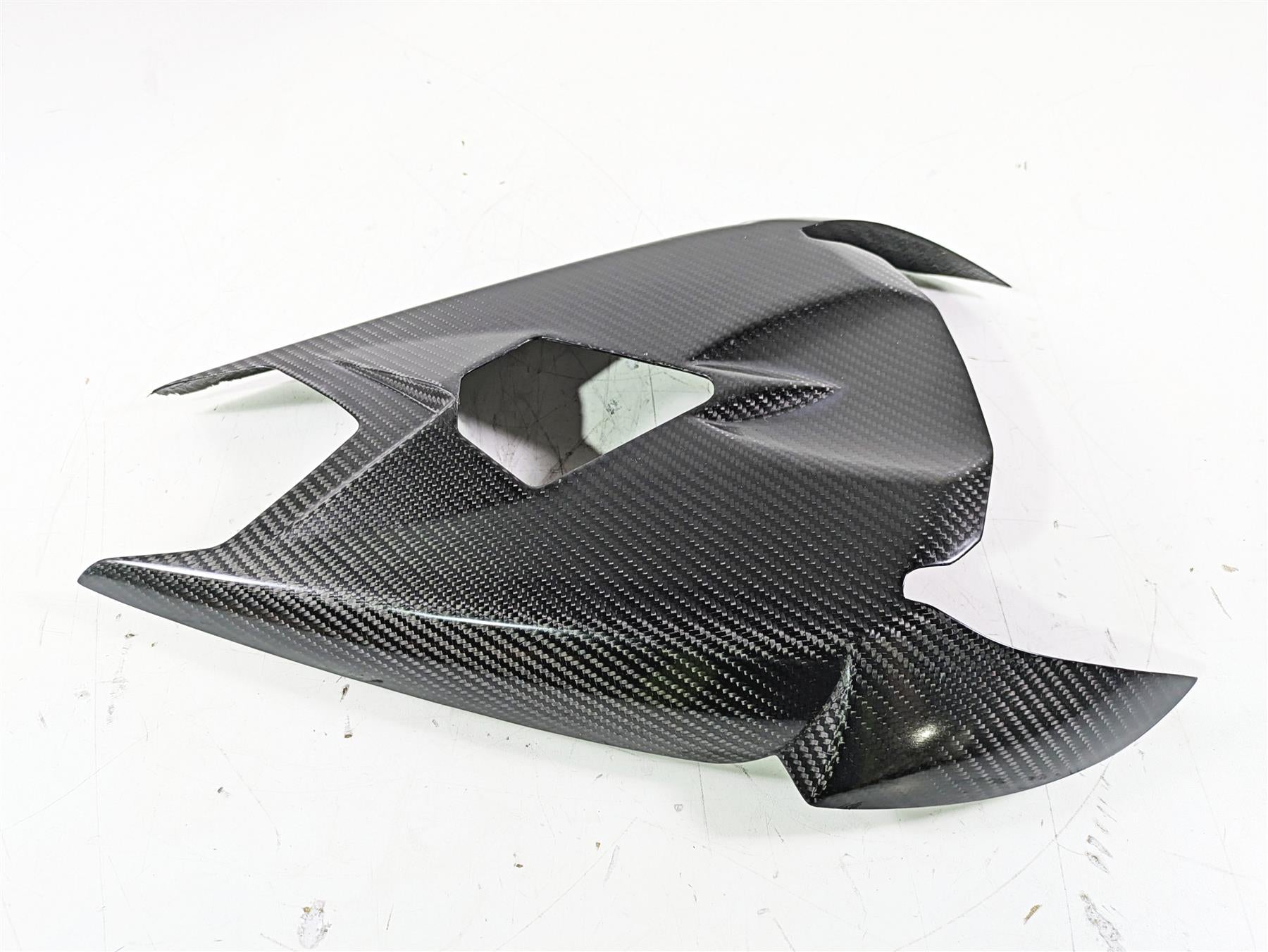 2020 Triumph Daytona 765 Moto2 Rear Lower Carbon Fender Cover -Damage T2309788 {{ shop.shopifyCountryName }} - Mototech271