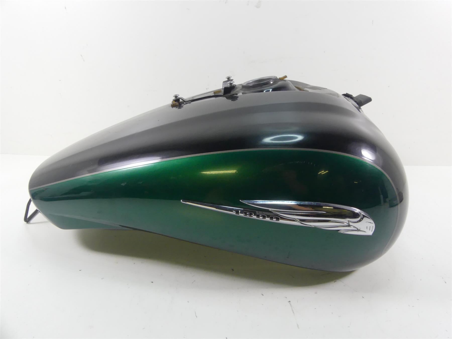 2005 Honda V-Twin VTX1800 S3 Fuel Gas Petrol Tank -Read 17520-MCV-600 {{ shop.shopifyCountryName }} - Mototech271