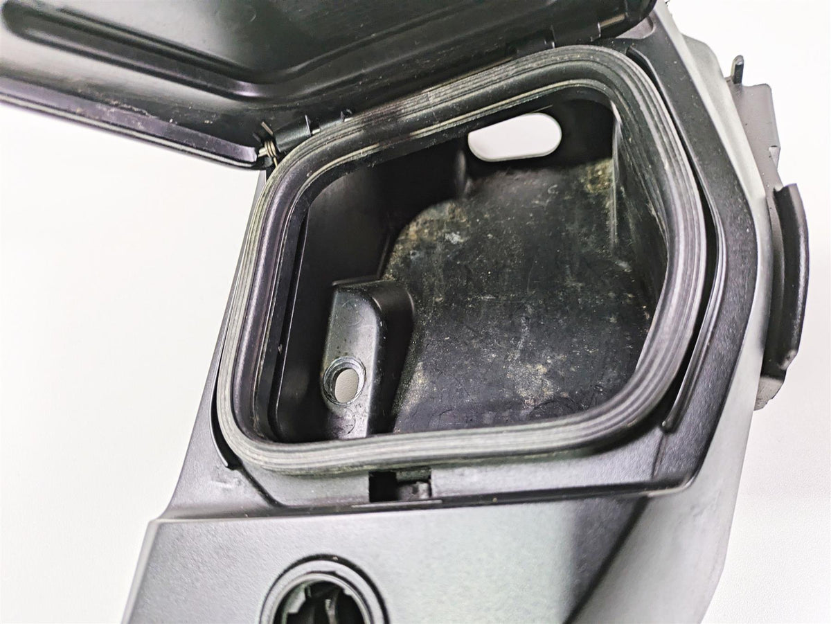 2019 BMW R1250RT K52 Right Storage Compartment Box 46638544958 {{ shop.shopifyCountryName }} - Mototech271