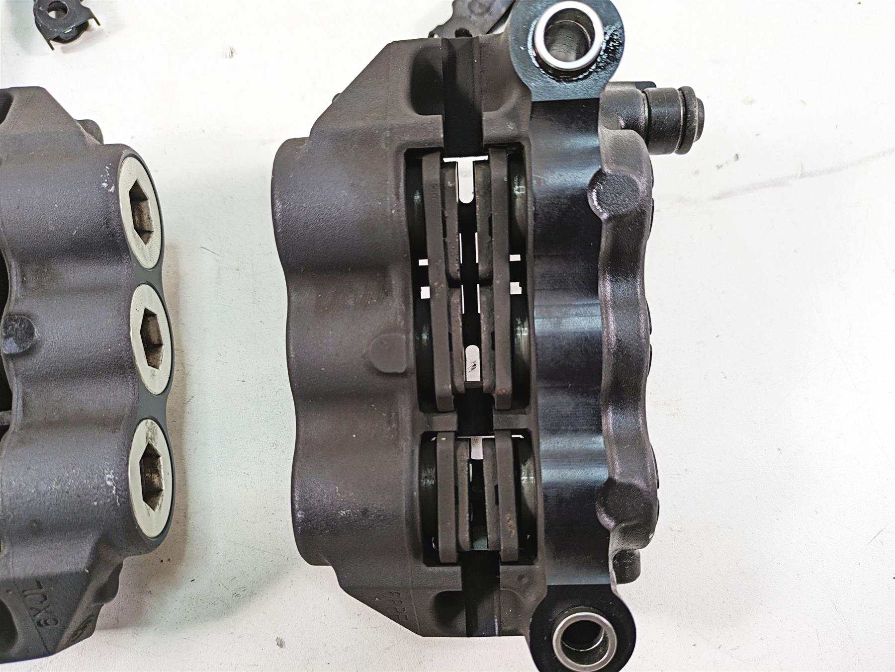 2007 Yamaha R1 YZFR1 6 Piston Front Brake Caliper + Lines Set 4C8-2580T-00-00 {{ shop.shopifyCountryName }} - Mototech271