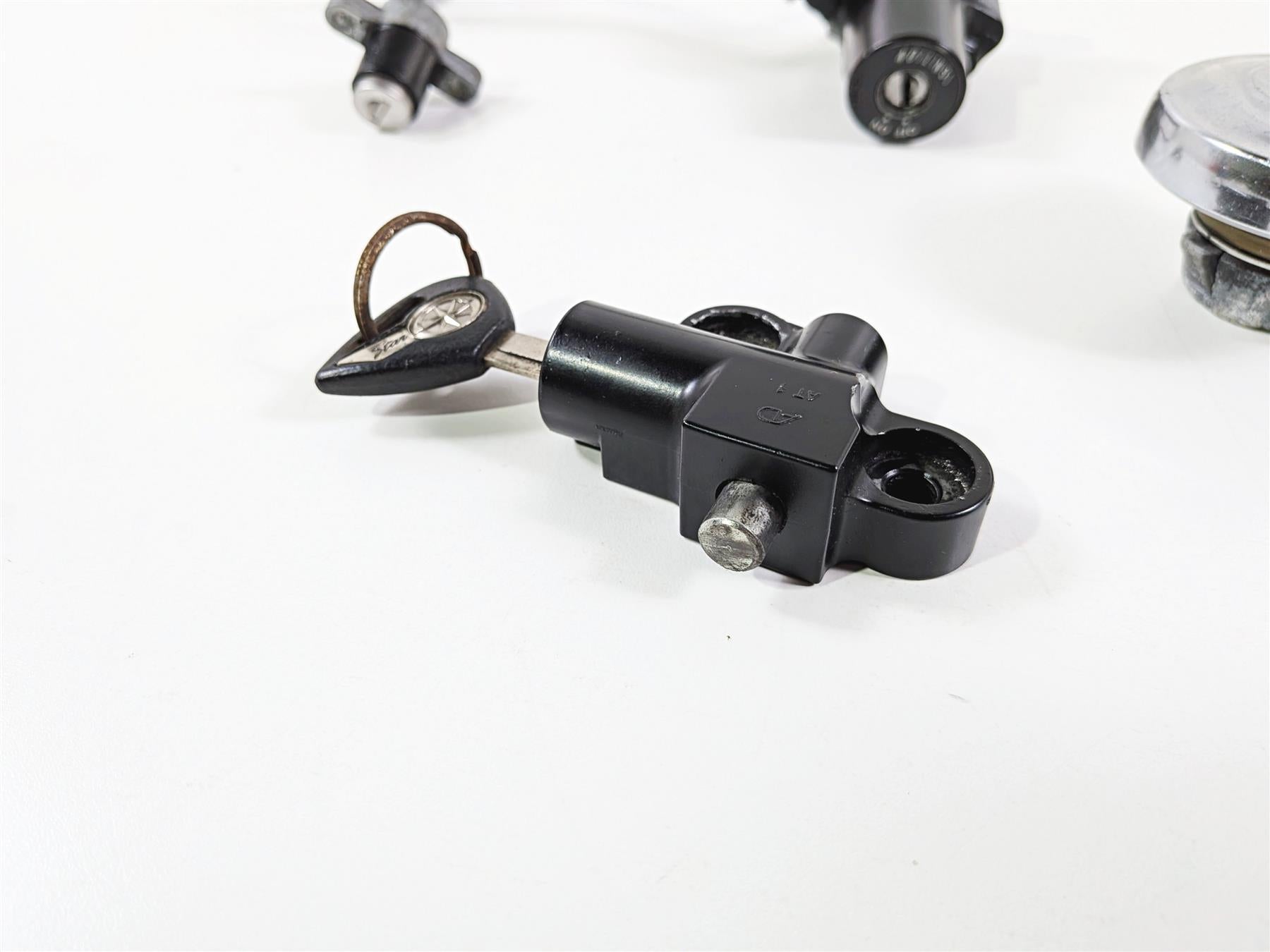 2012 Yamaha XV1900 Raider S Ignition Switch Key Lock Set 5C7-82510-10-00 {{ shop.shopifyCountryName }} - Mototech271